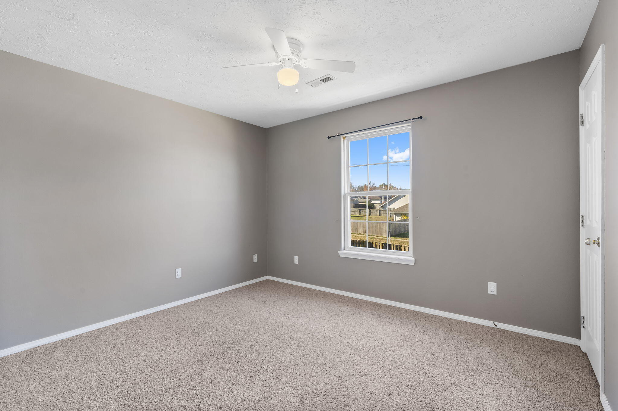 1711 East Garland Court Property Photo 15