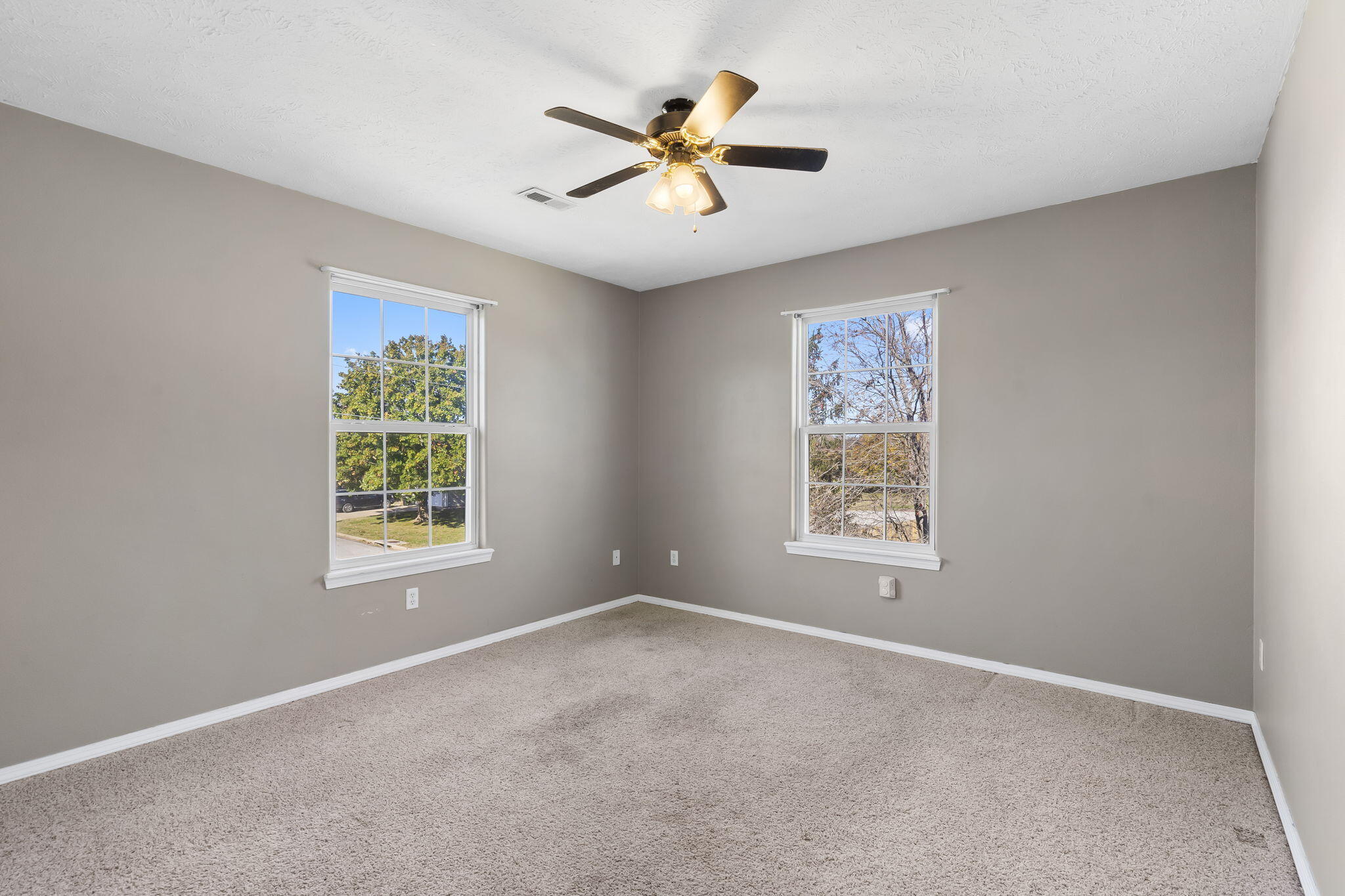 1711 East Garland Court Property Photo 16