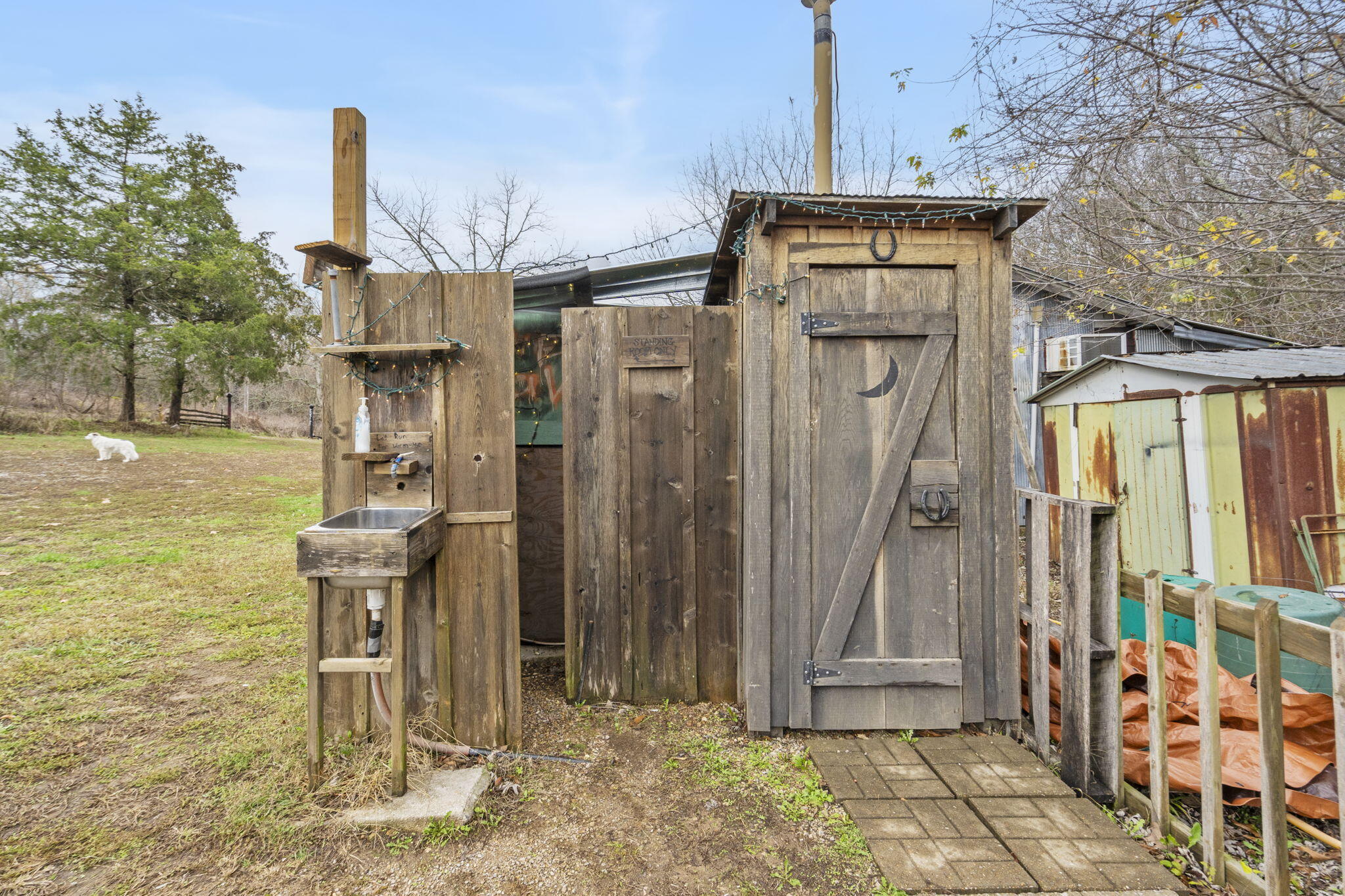 14396 Farm Road 2140 Property Photo 5