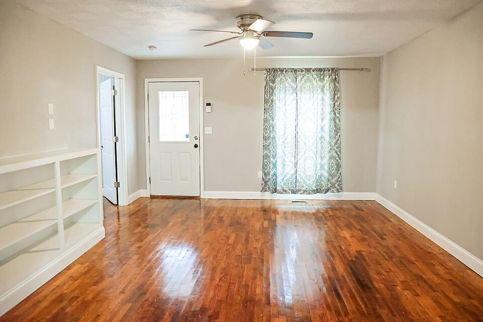 1427 West Thoman Street Property Photo 3