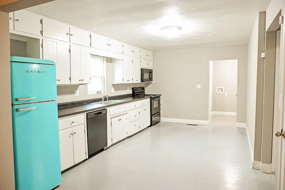 1427 West Thoman Street Property Photo 4