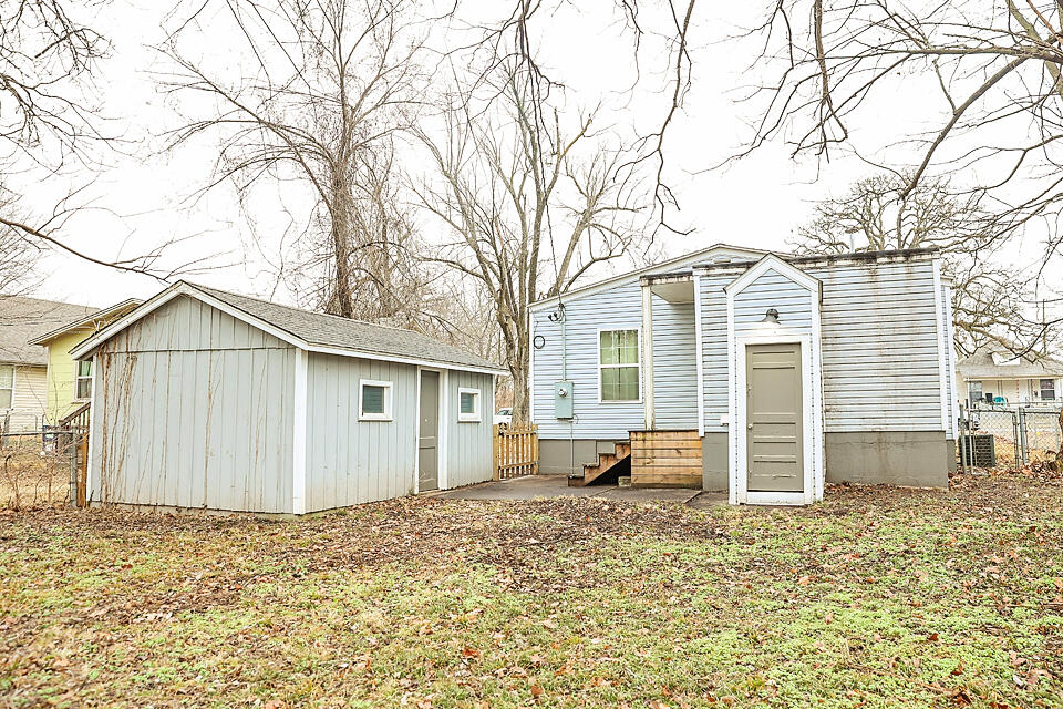1427 West Thoman Street Property Photo 12
