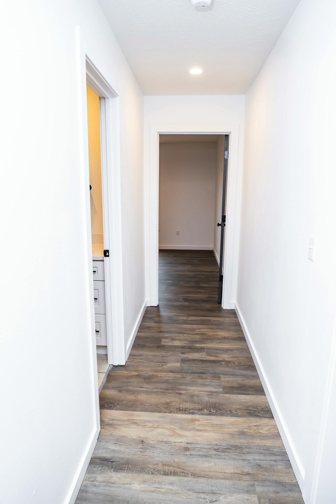 827 South Elm Street Property Photo 18