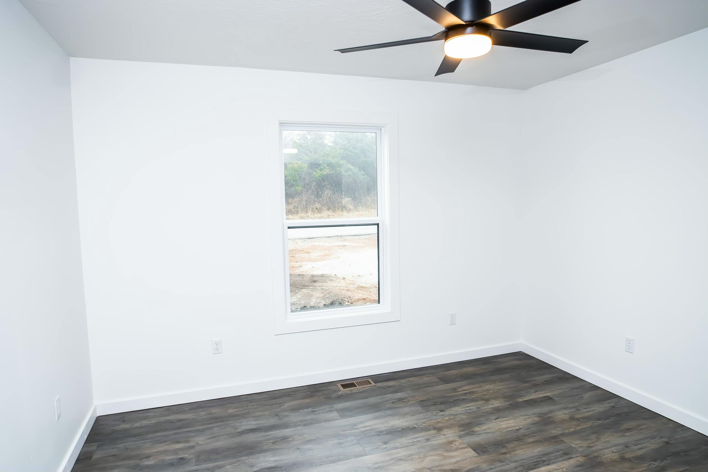 827 South Elm Street Property Photo 20