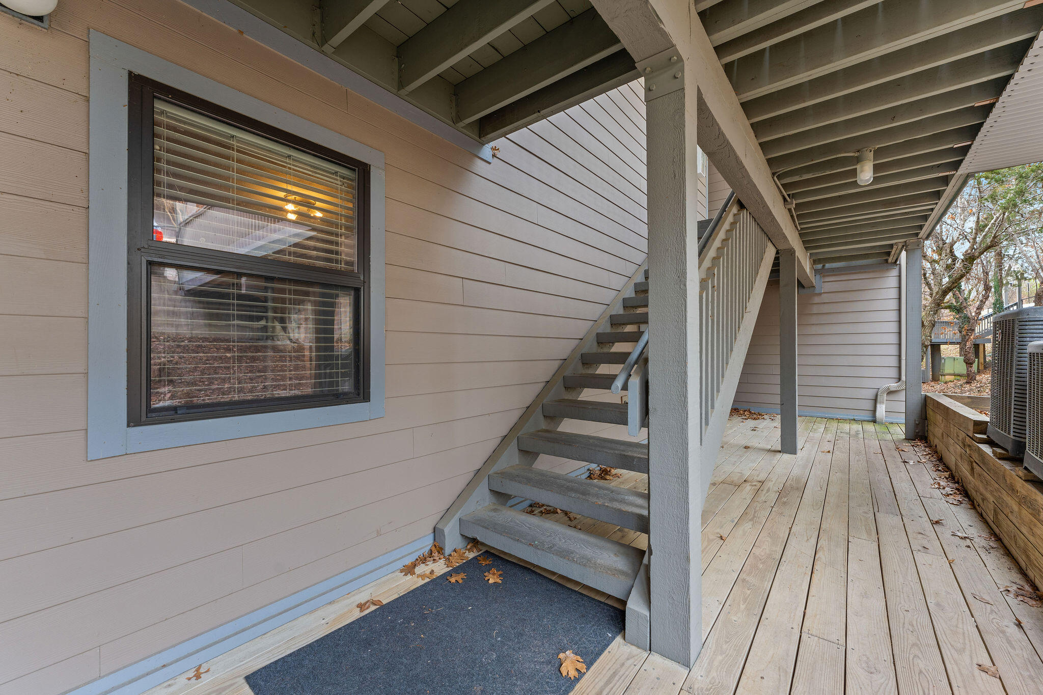 6 Treehouse Lane Property Photo 3