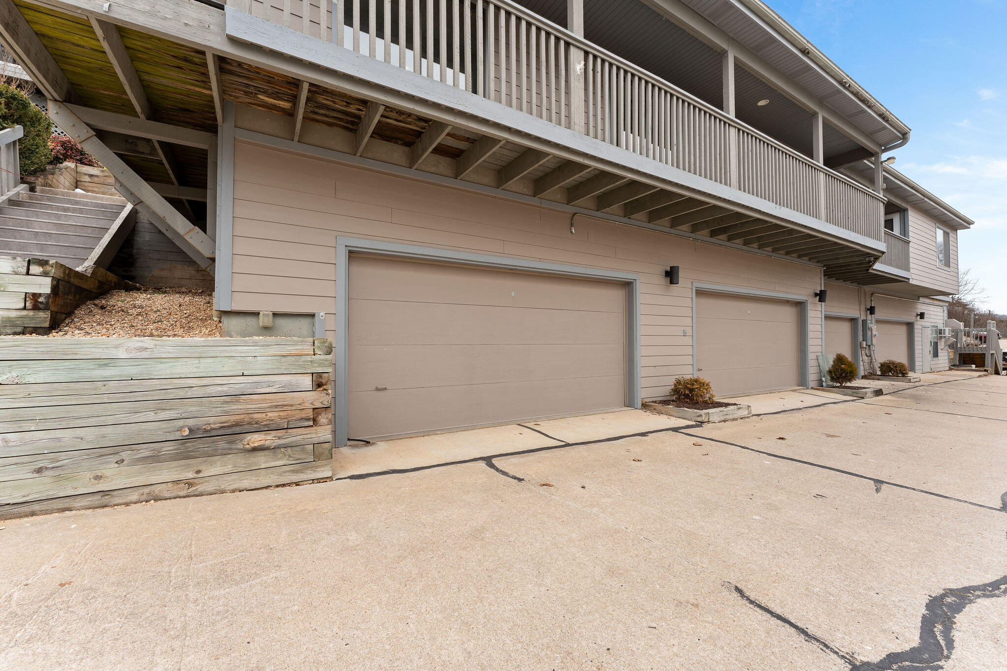 6 Treehouse Lane Property Photo 34