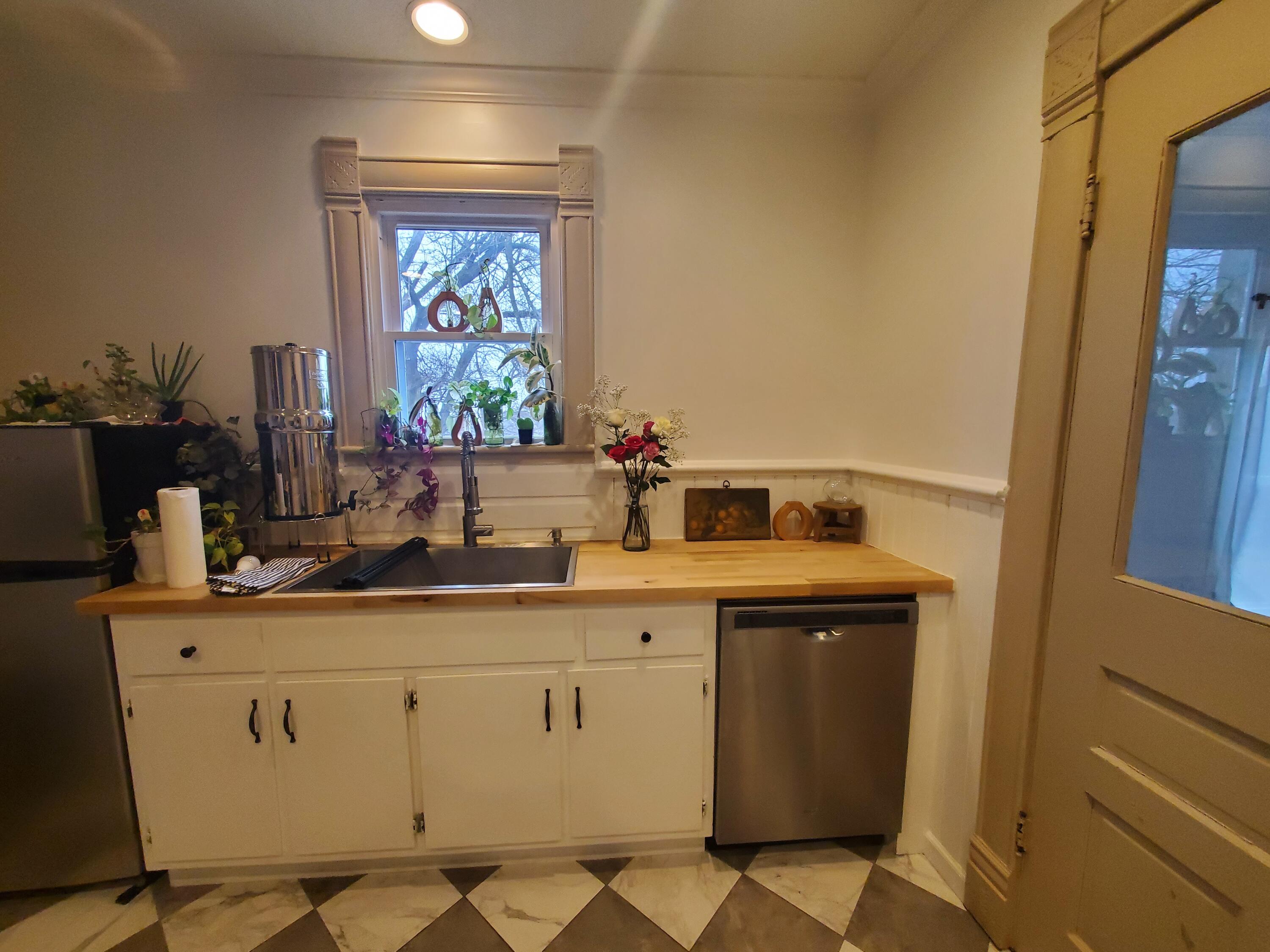 508 South Grand Avenue Property Photo 19