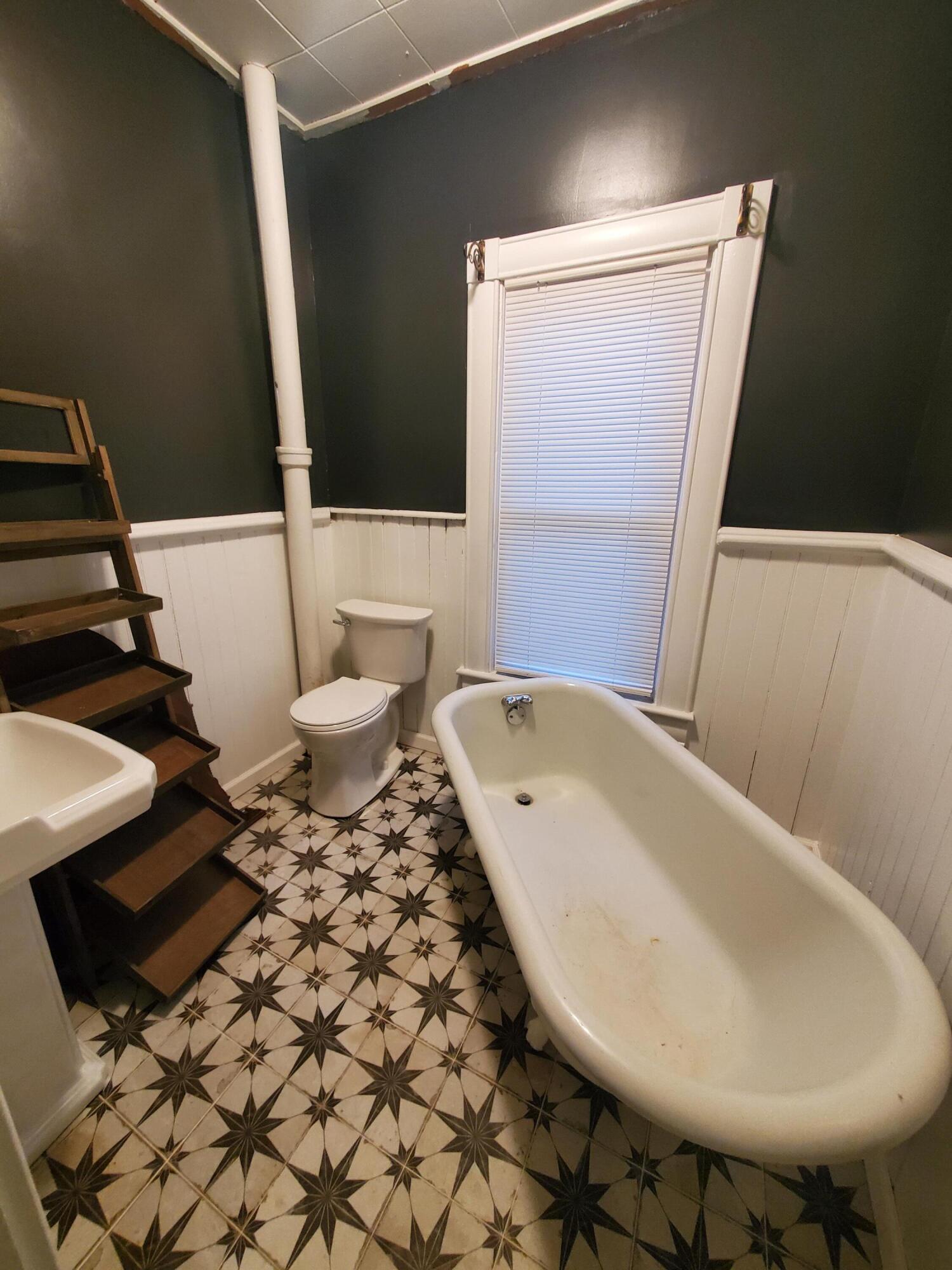 508 South Grand Avenue Property Photo 30