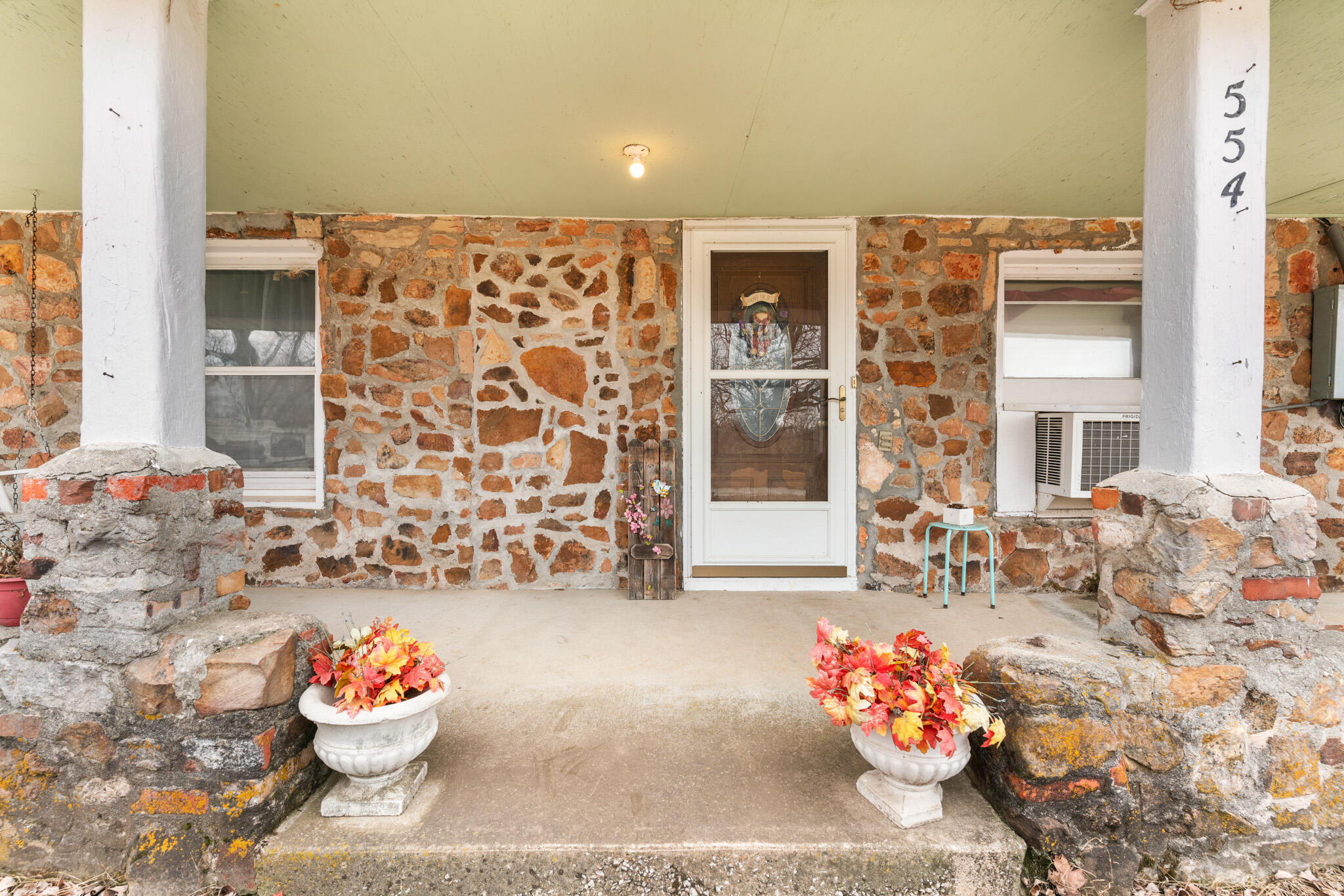 554 East Cherry Street Property Photo 7