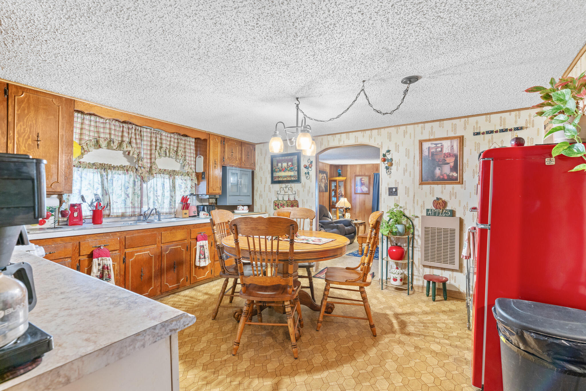 554 East Cherry Street Property Photo 12
