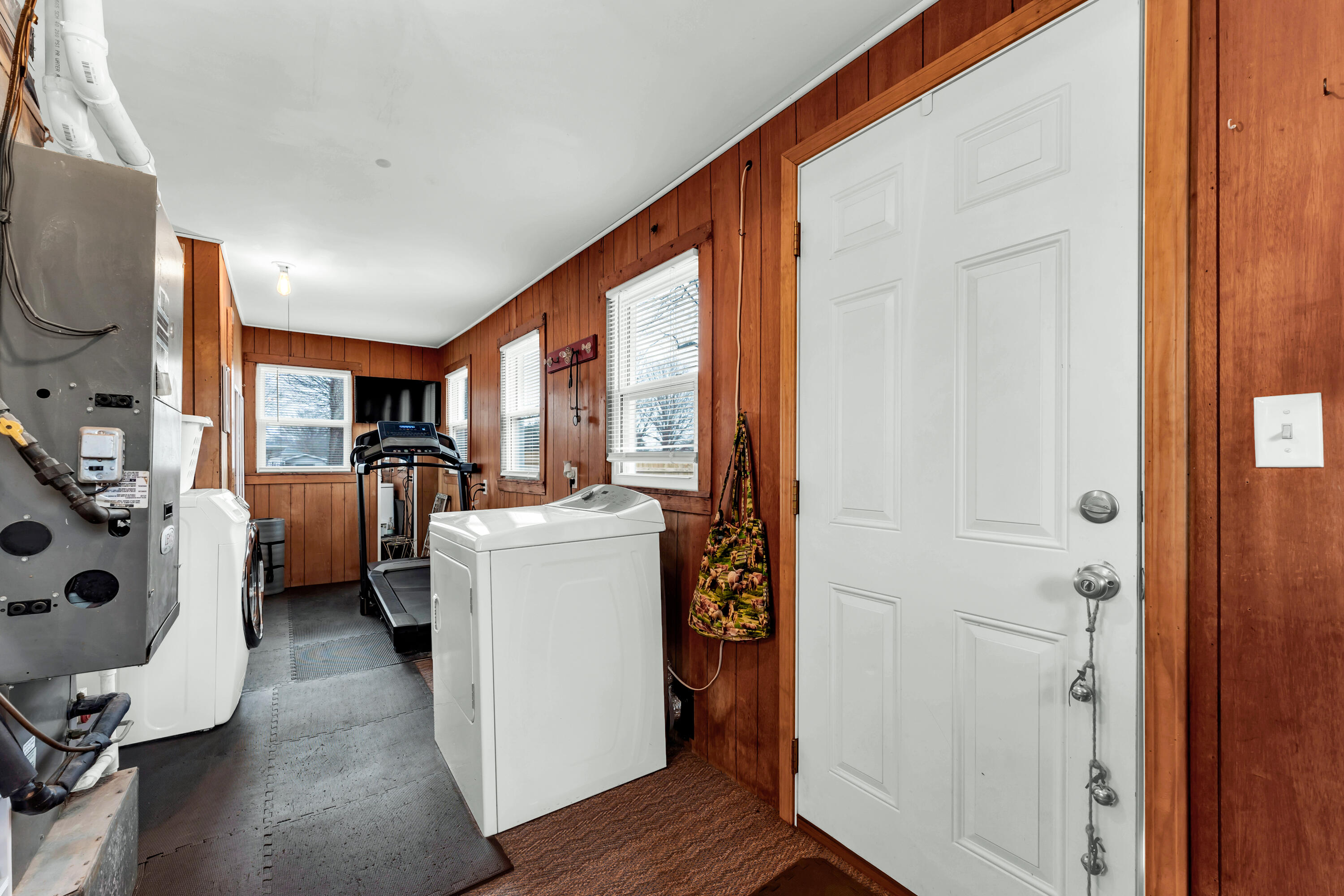 670 North Pine Street Property Photo 12
