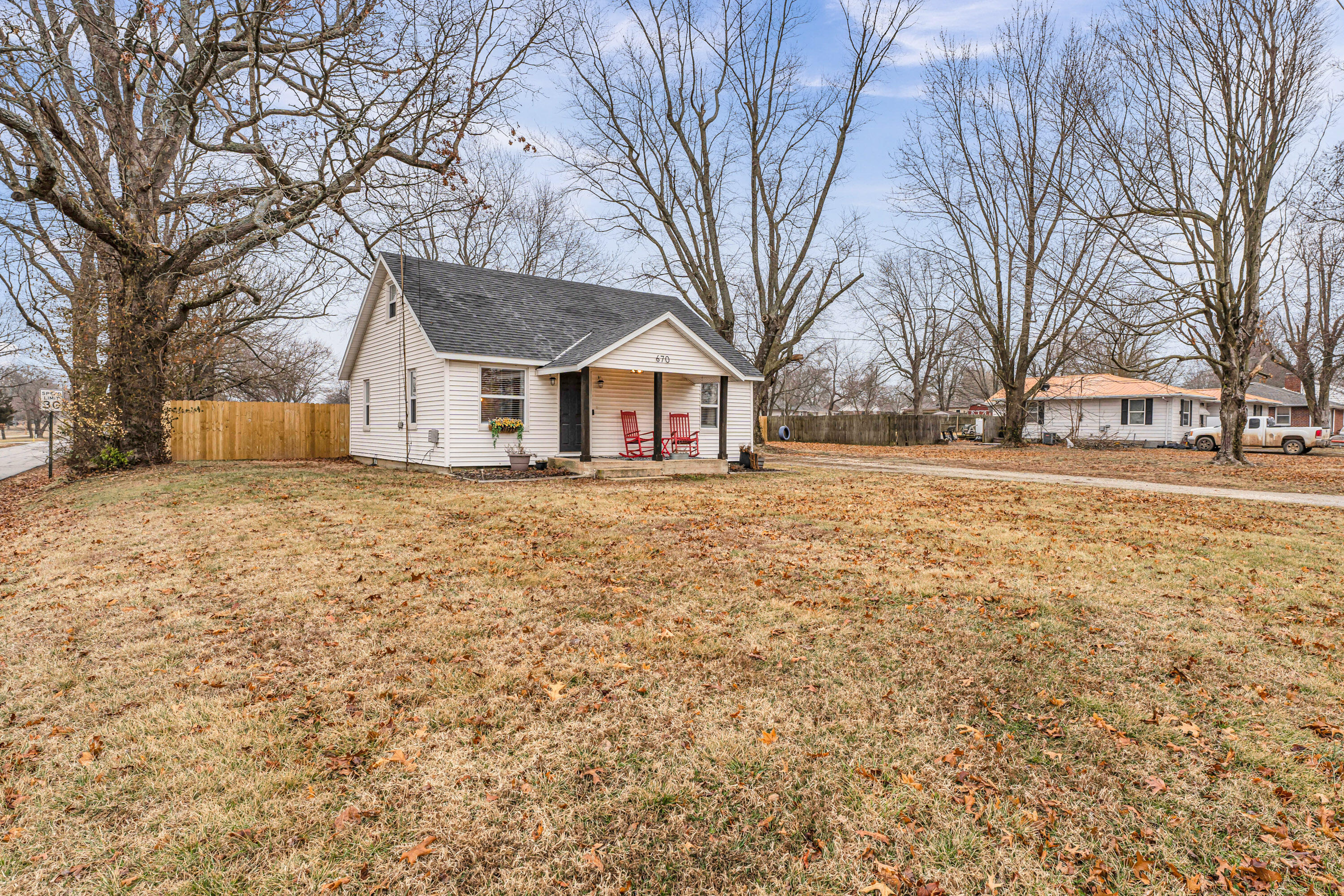 670 North Pine Street Property Photo 22