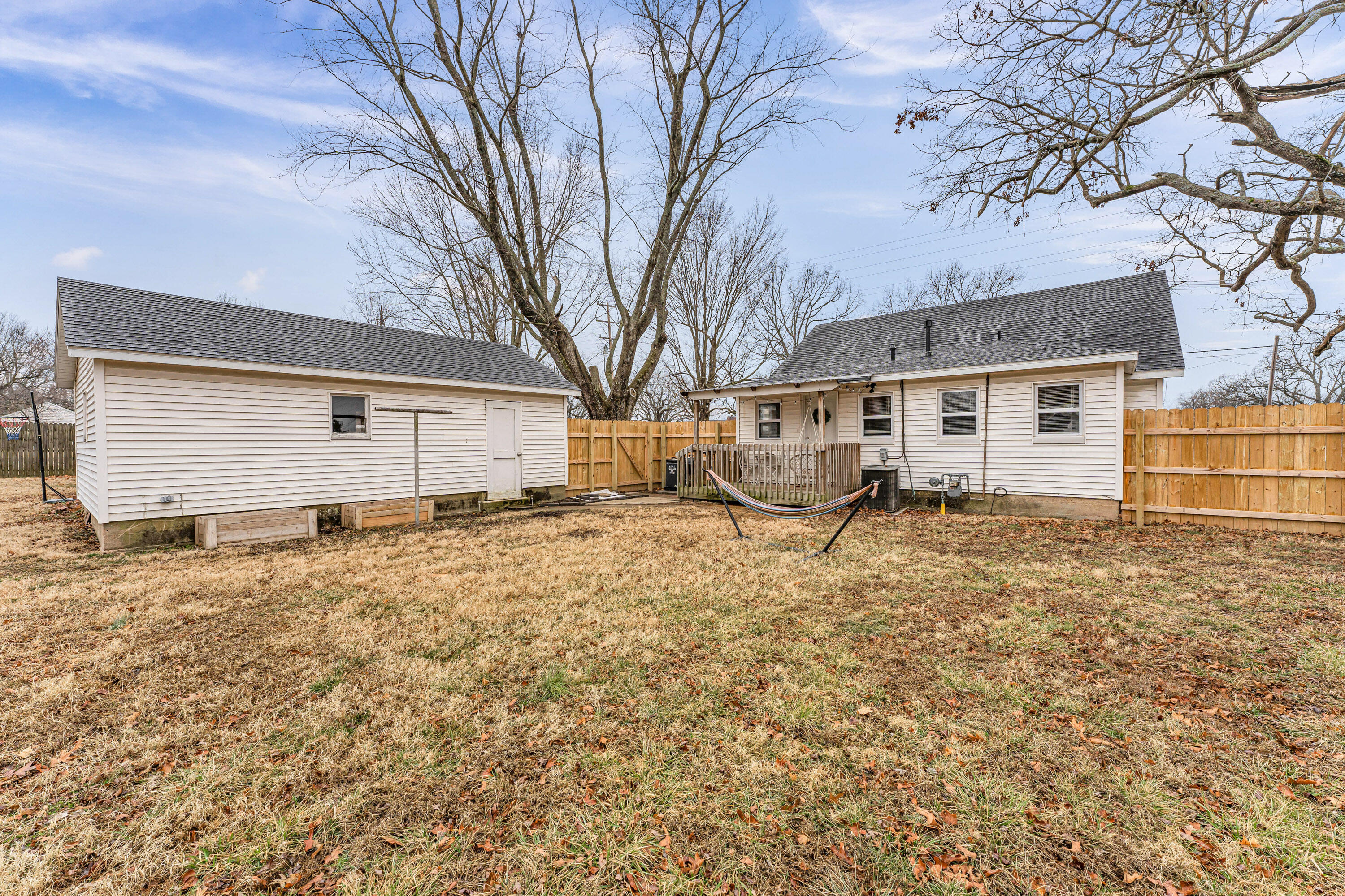 670 North Pine Street Property Photo 27