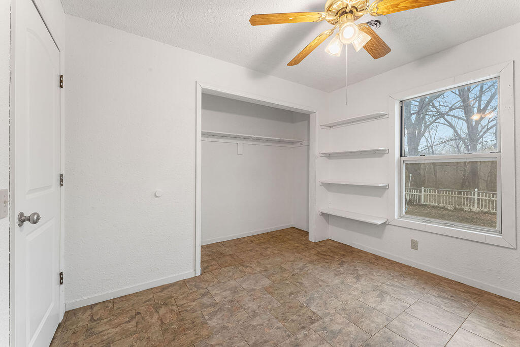 206 East 1st Street Property Photo 20