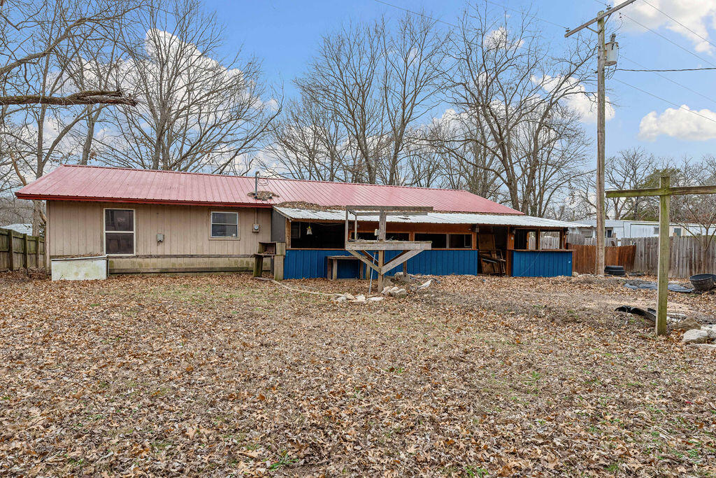 206 East 1st Street Property Photo 34