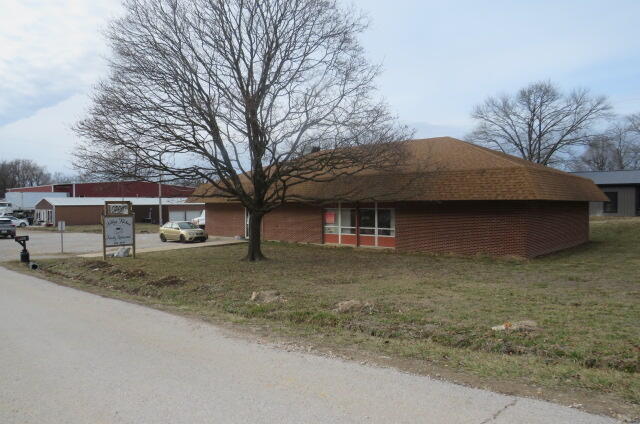 120 East Newton Street Property Photo