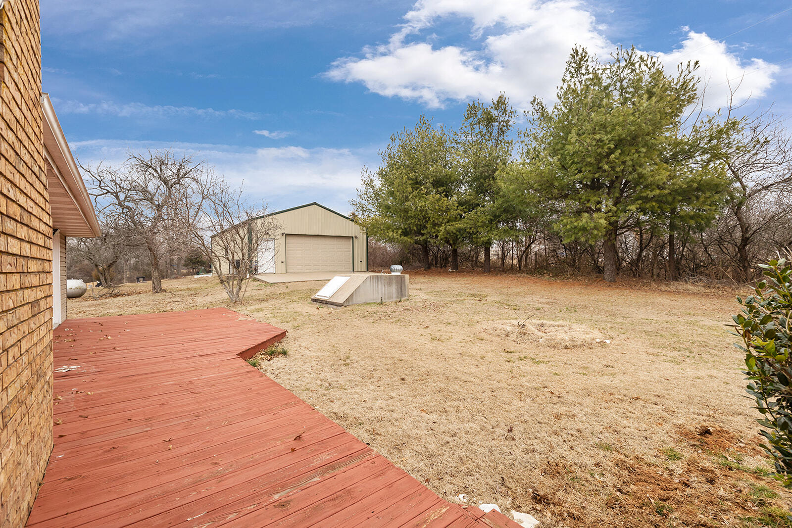 846 South Linden Avenue Property Photo 3