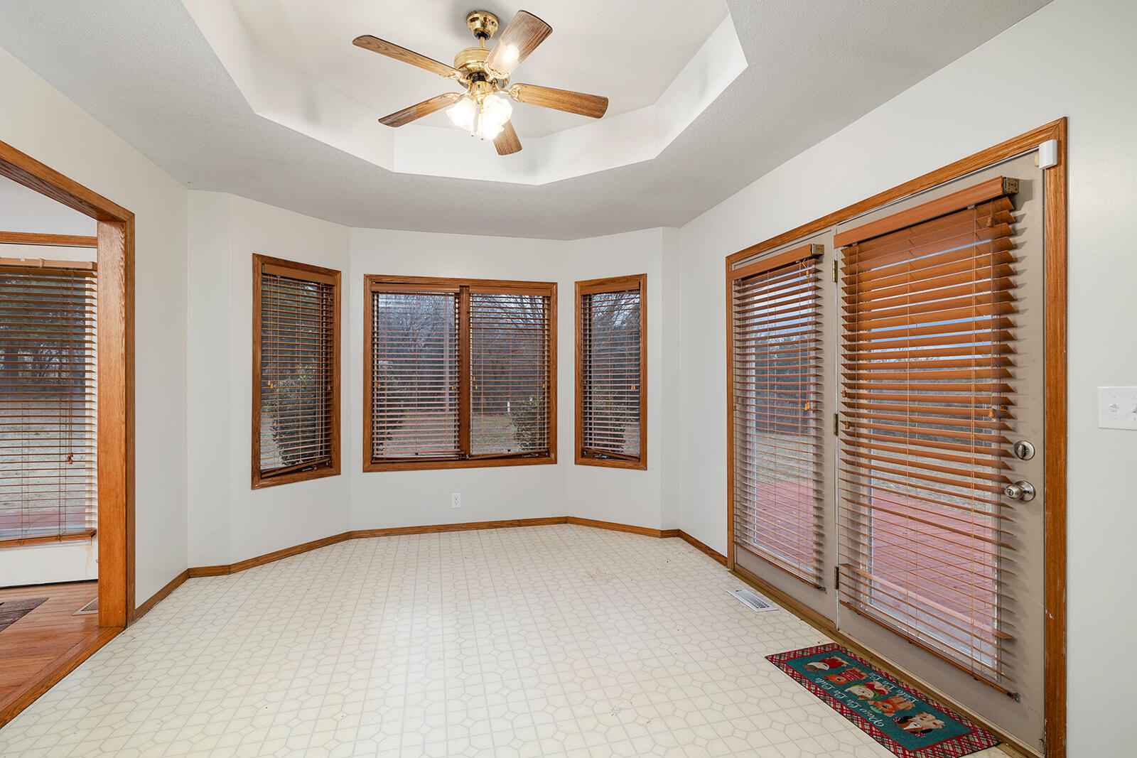 846 South Linden Avenue Property Photo 9