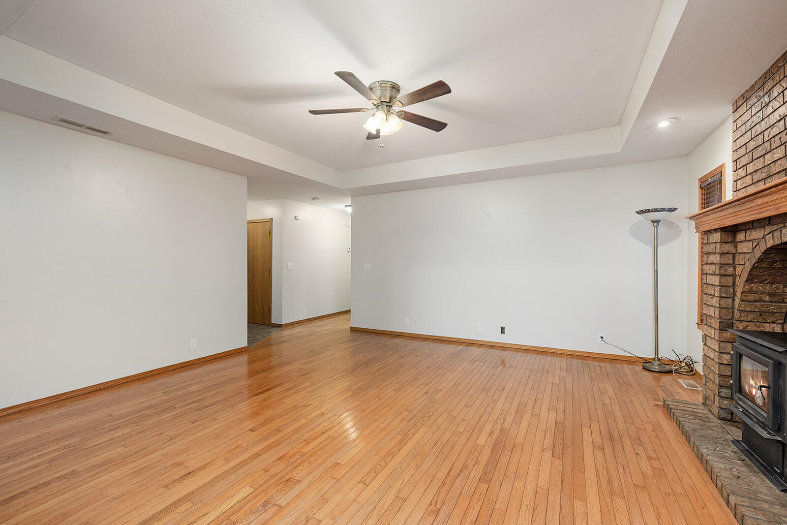 846 South Linden Avenue Property Photo 11