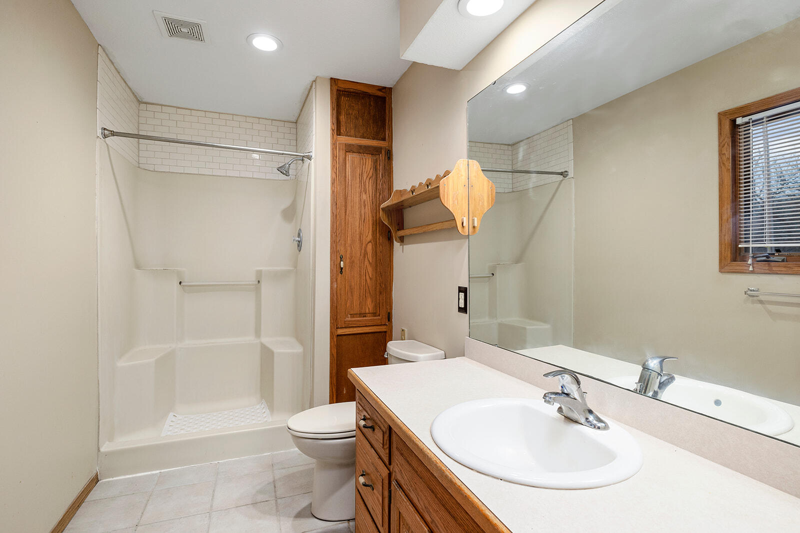 846 South Linden Avenue Property Photo 13