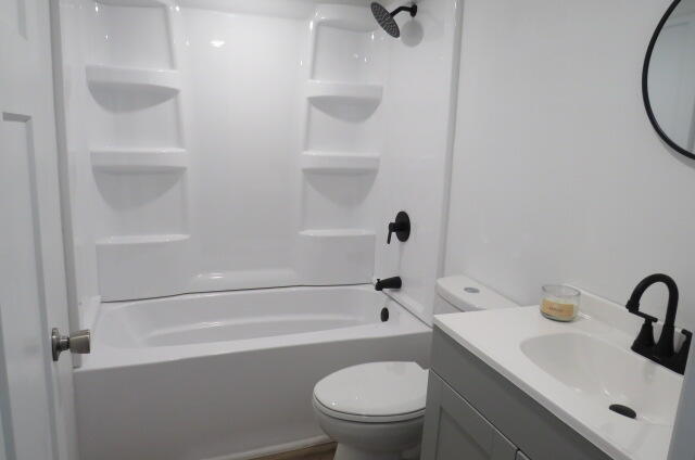 512 Main Street Property Photo 7