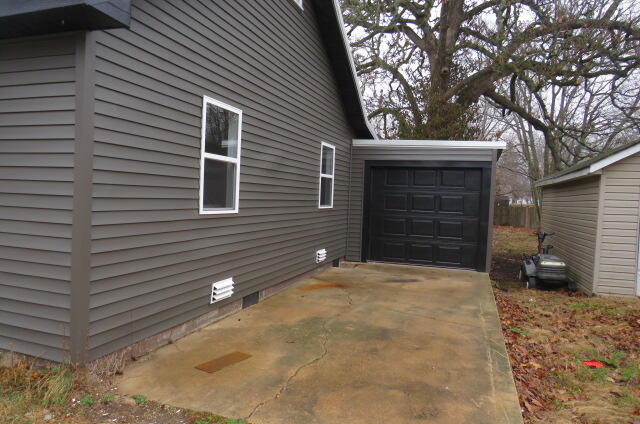 512 Main Street Property Photo 13