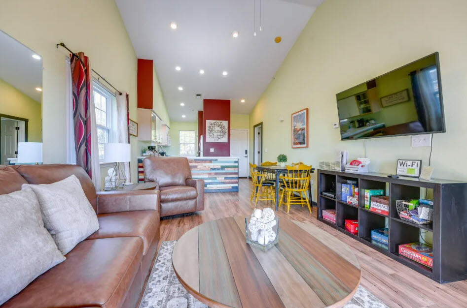 555 Valley View Road Property Photo