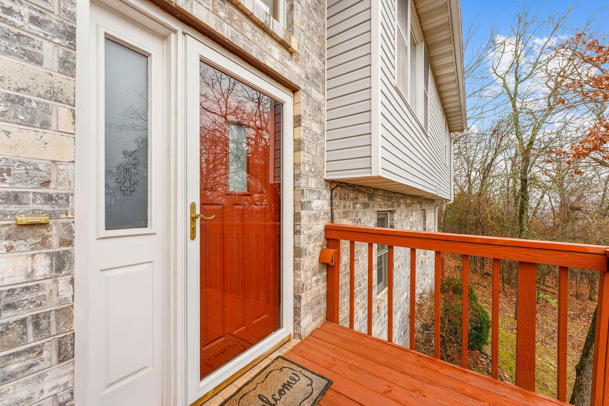 916 Skyview Drive Property Photo 4