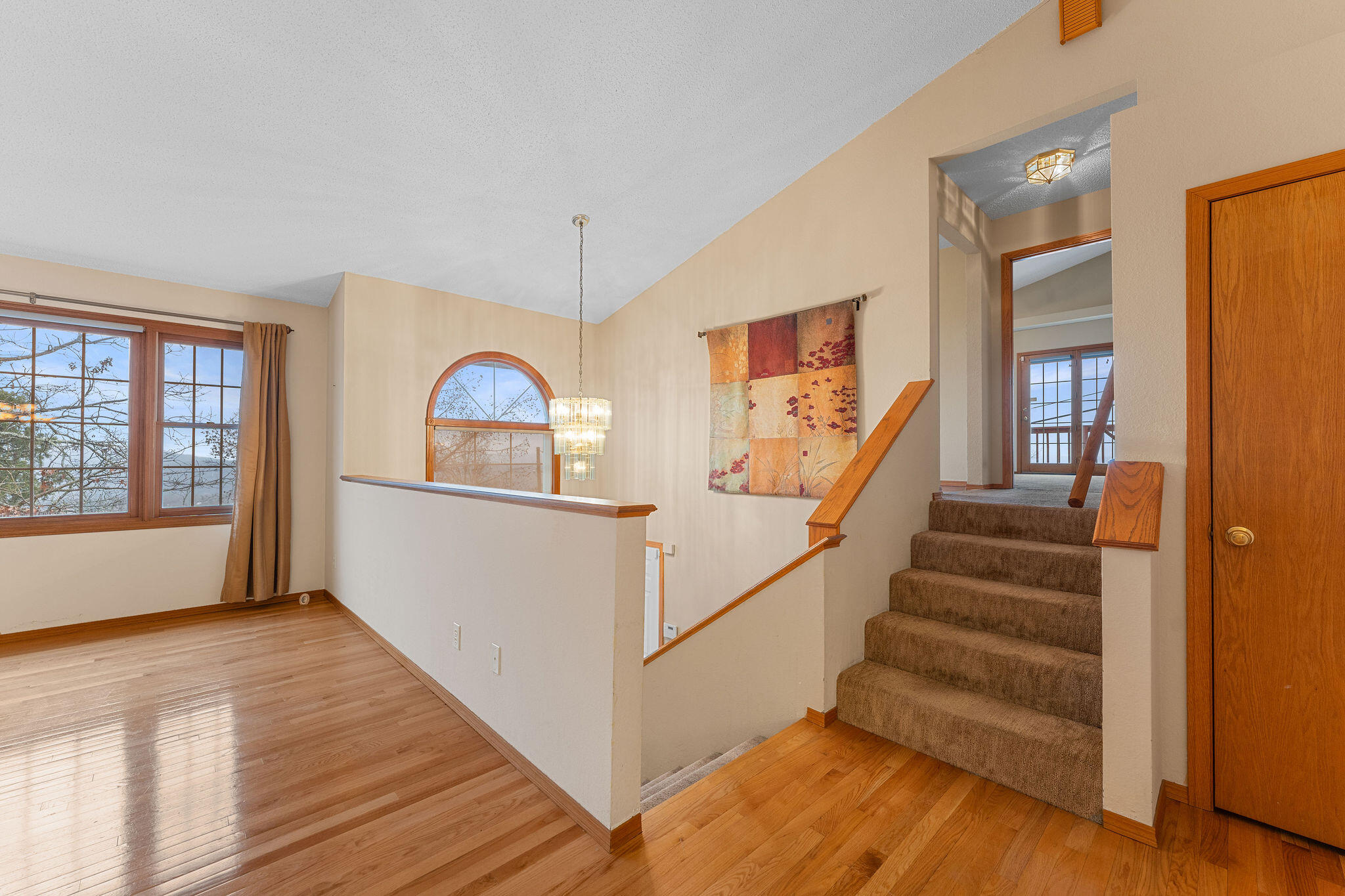 916 Skyview Drive Property Photo 12