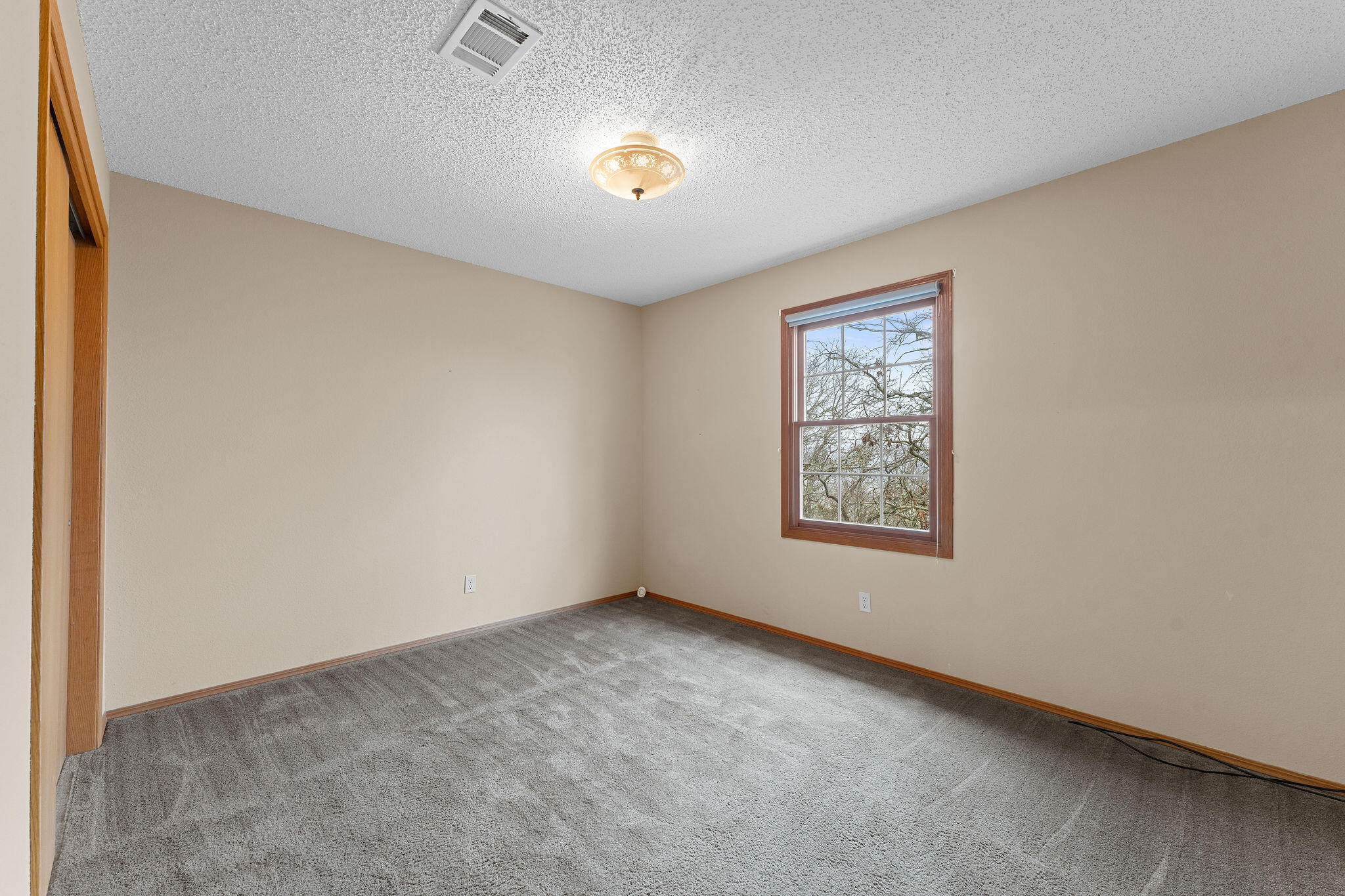 916 Skyview Drive Property Photo 24