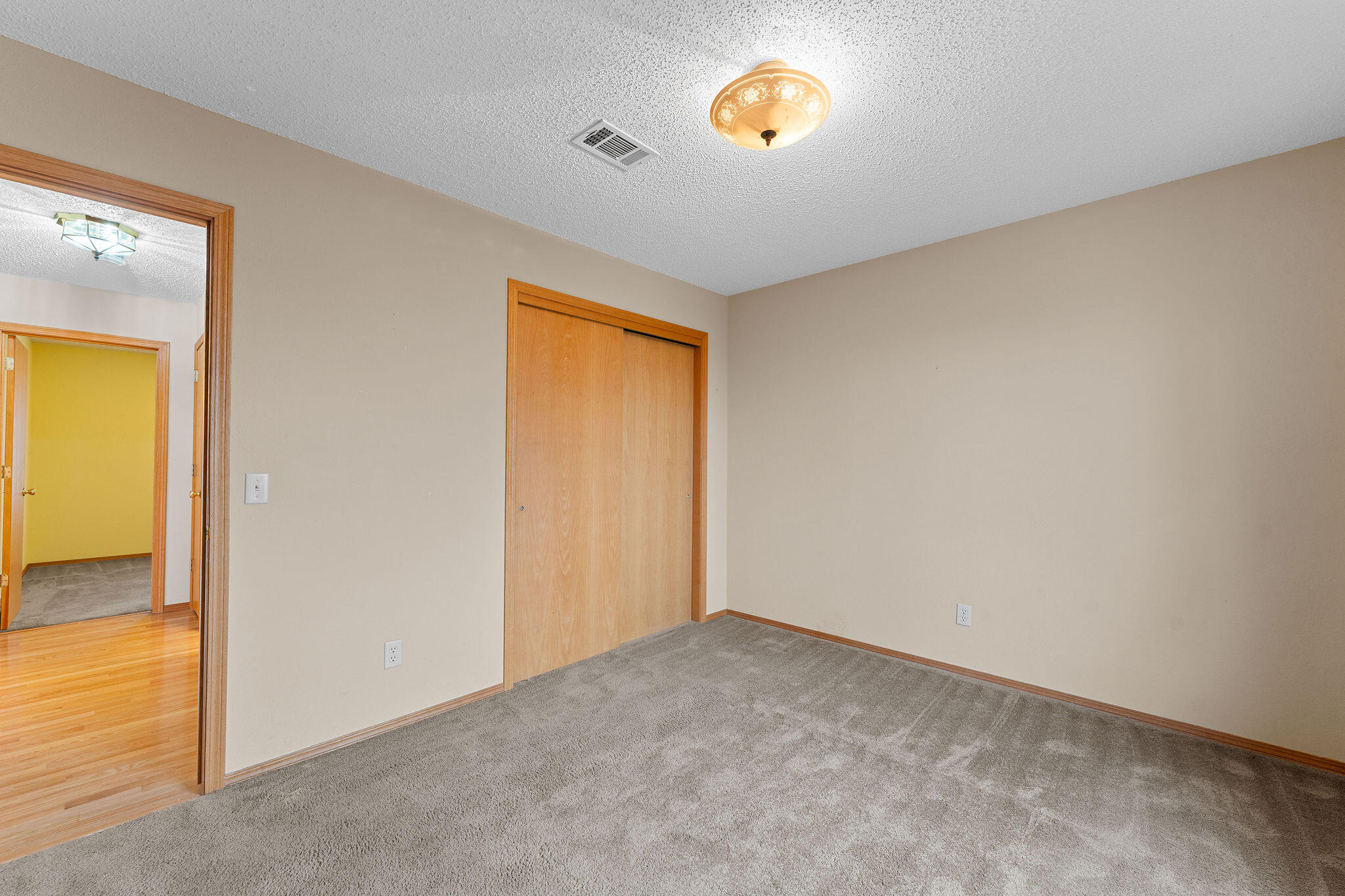 916 Skyview Drive Property Photo 25