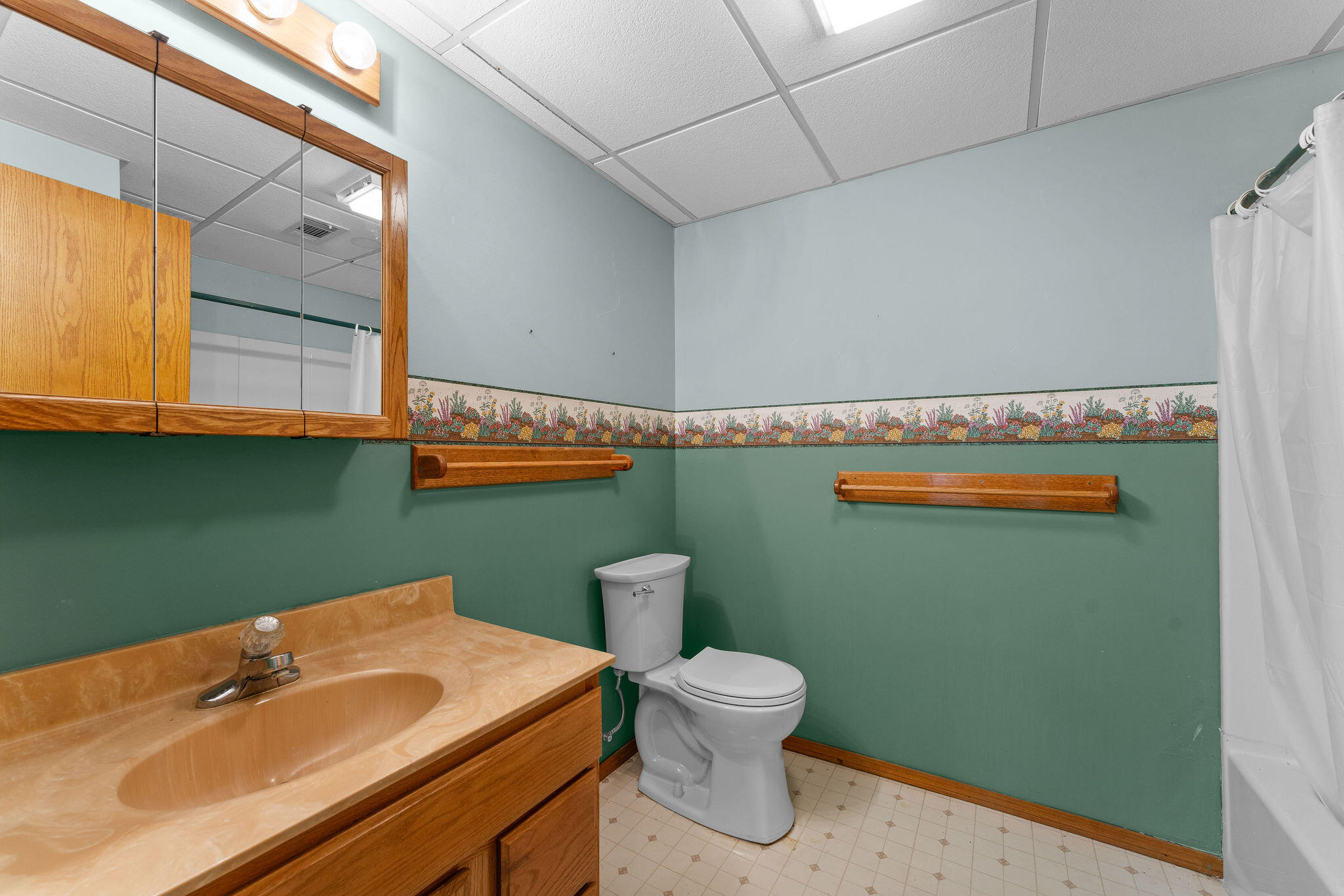 916 Skyview Drive Property Photo 33