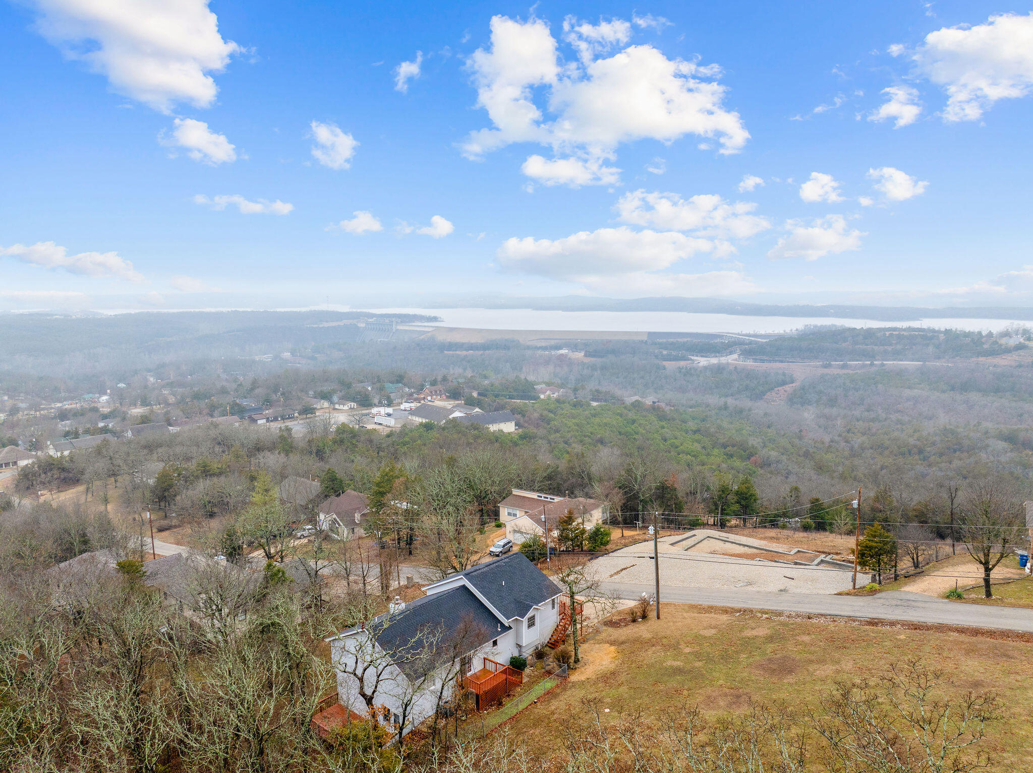 916 Skyview Drive Property Photo 48