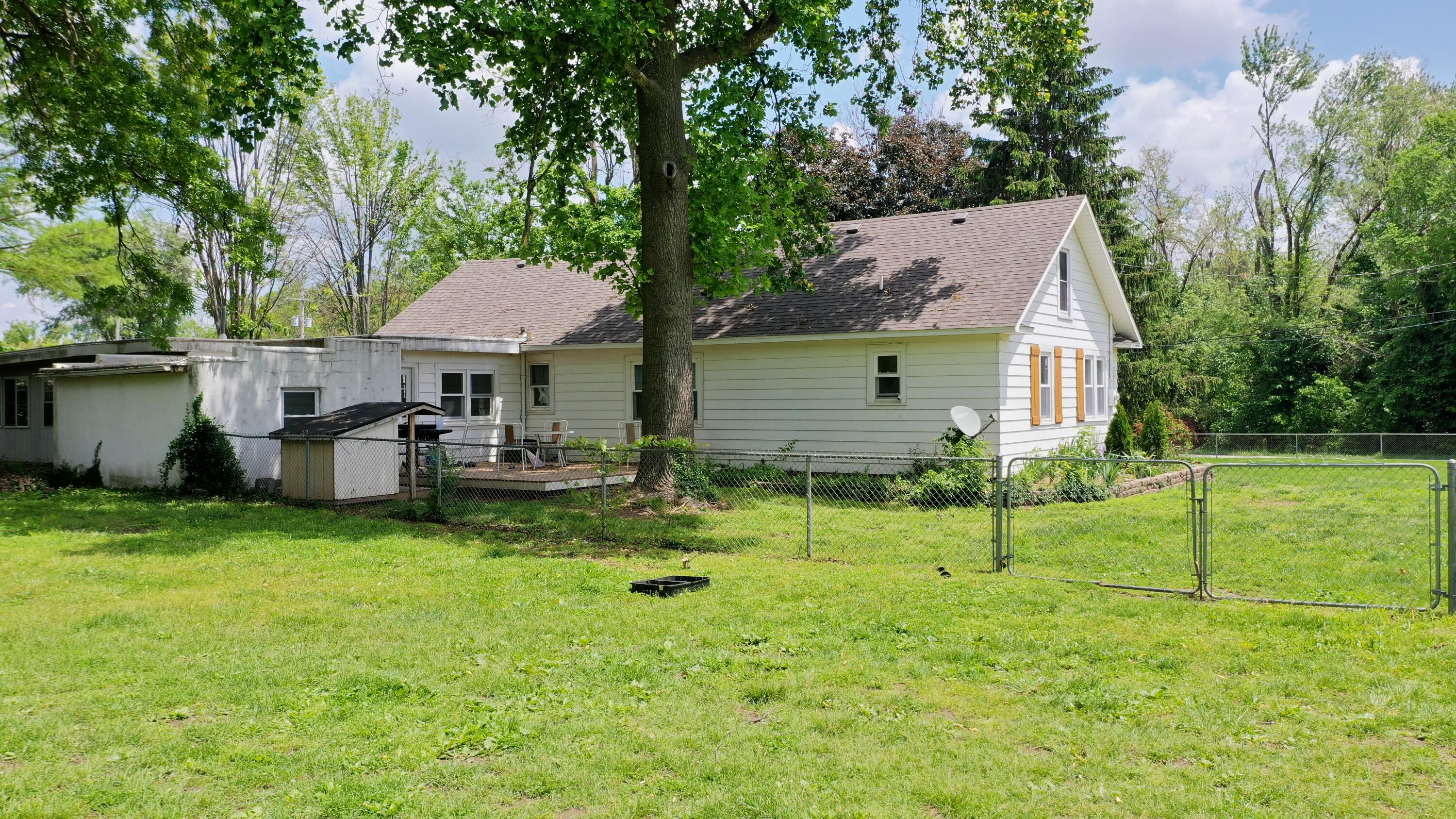 217 North Miller Avenue Property Photo 37