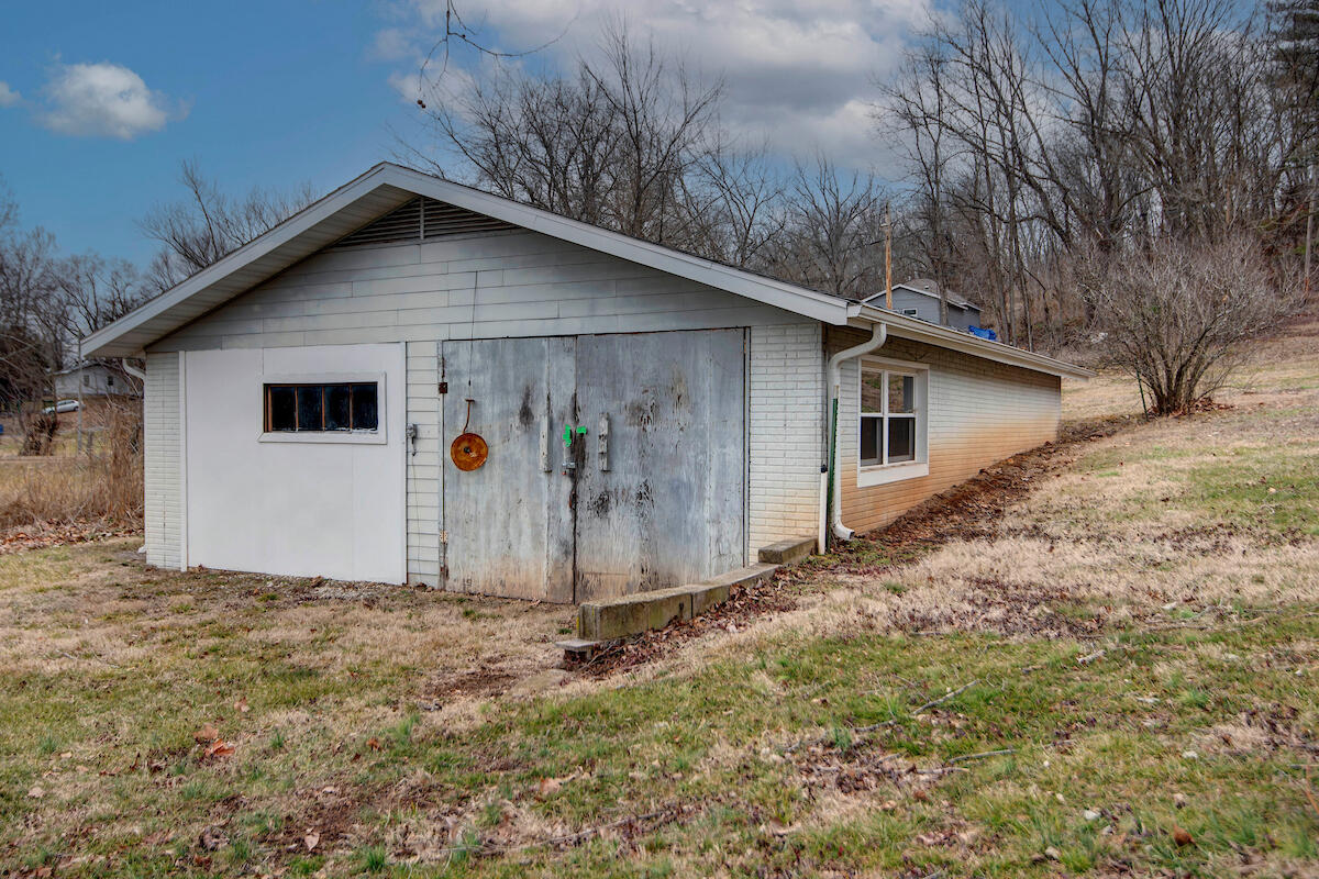 510 East Lockhart Street Property Photo 4