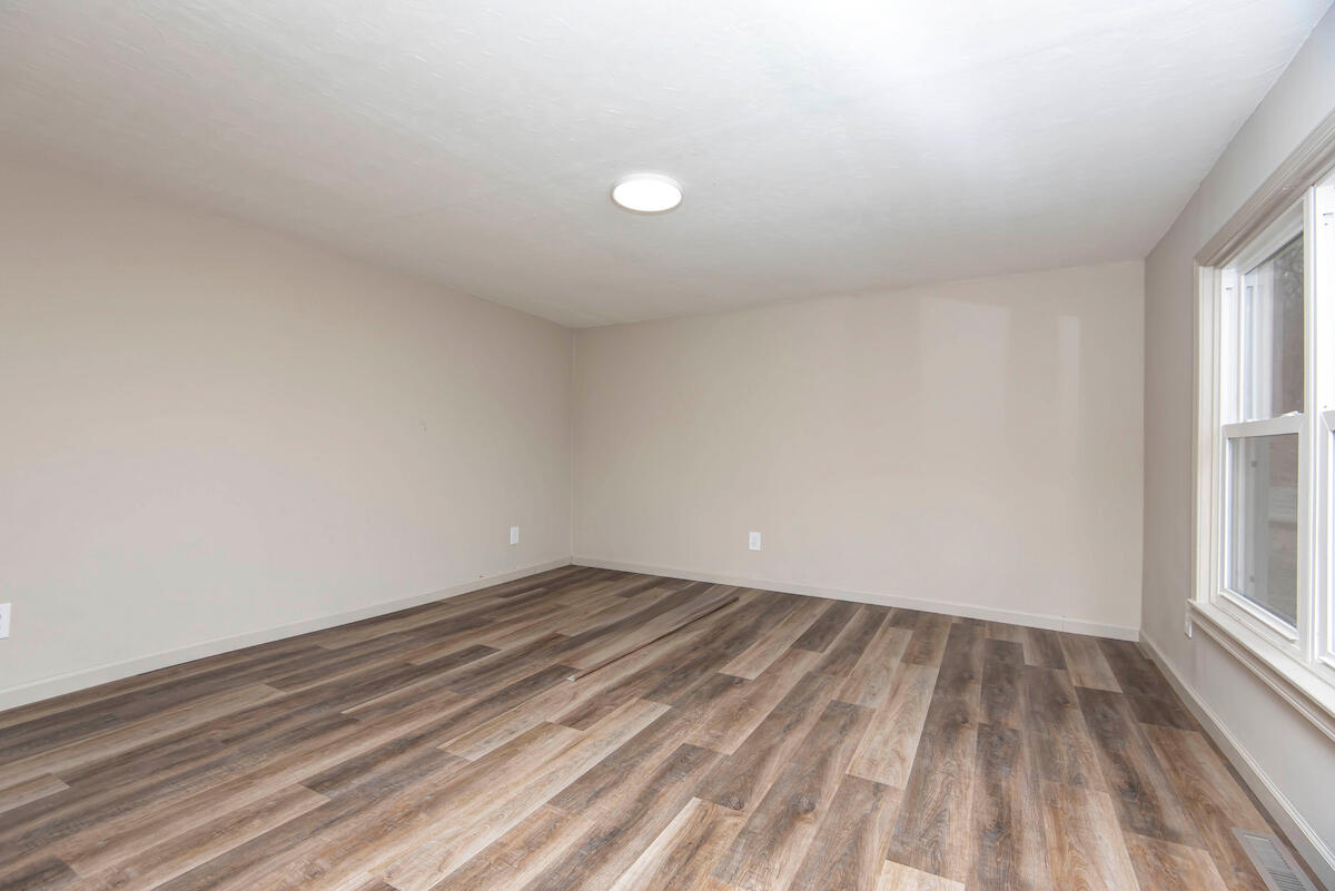 510 East Lockhart Street Property Photo 10