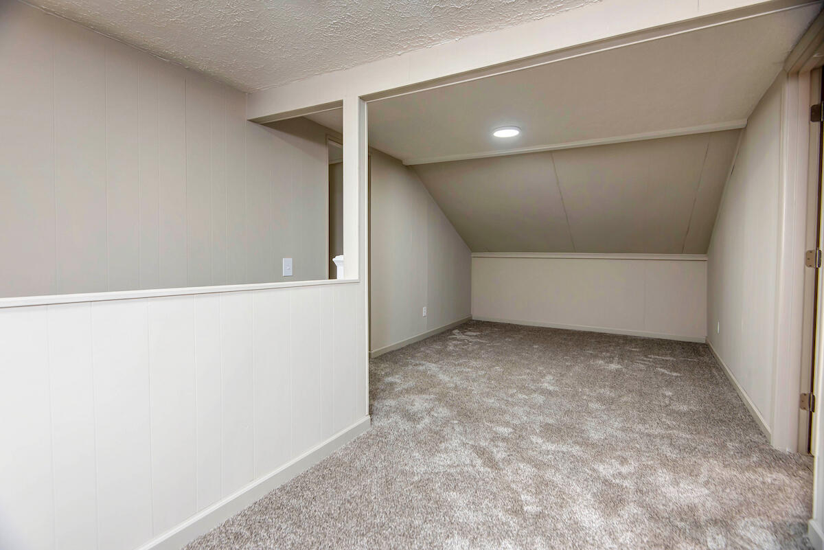 510 East Lockhart Street Property Photo 28