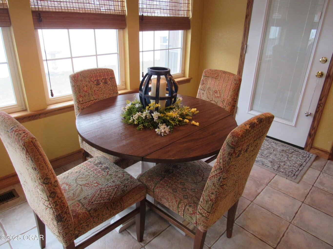 4314 Wisteria Way Property Photo 9