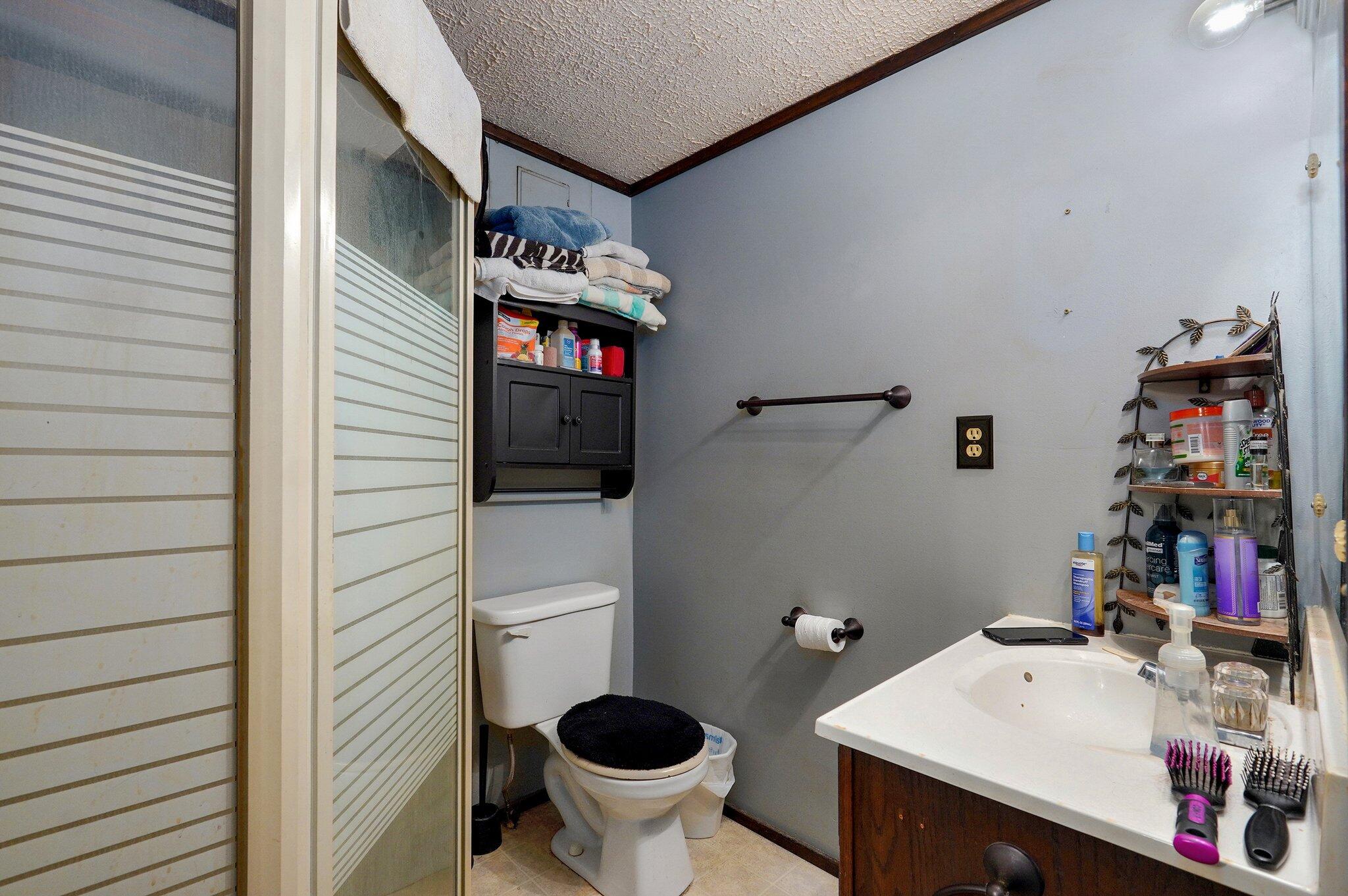 1541 East Talmage Street Property Photo 8