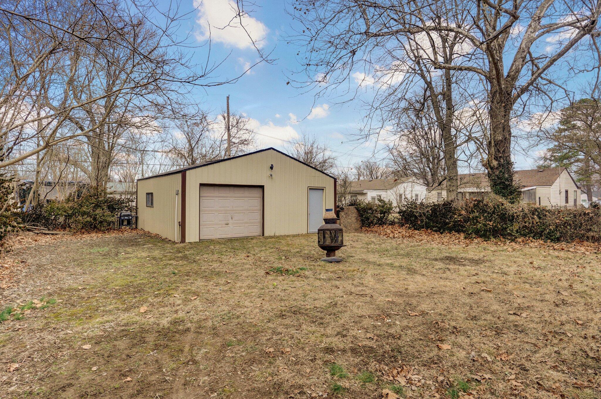 1541 East Talmage Street Property Photo 21
