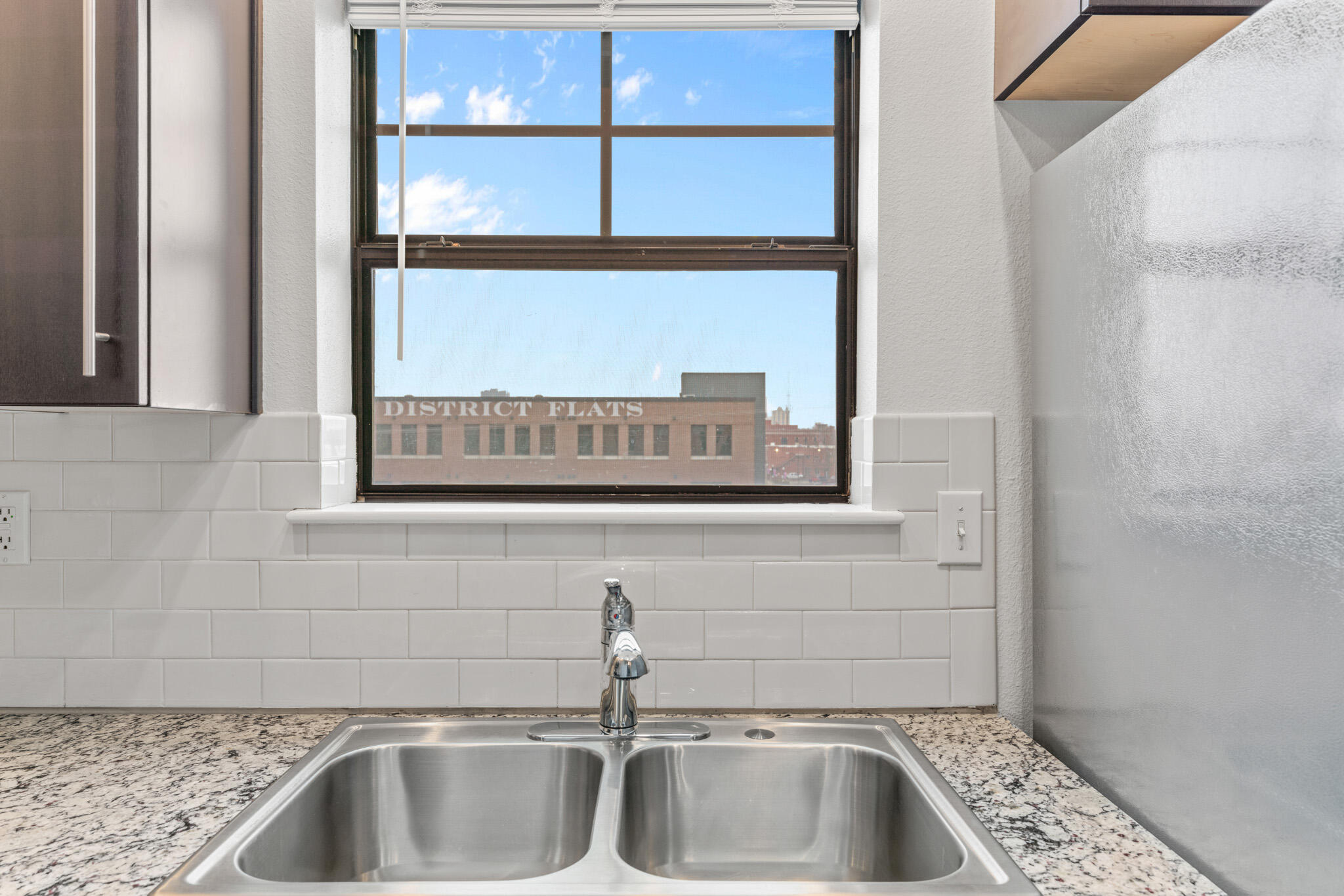 623 West Walnut Street Property Photo 13