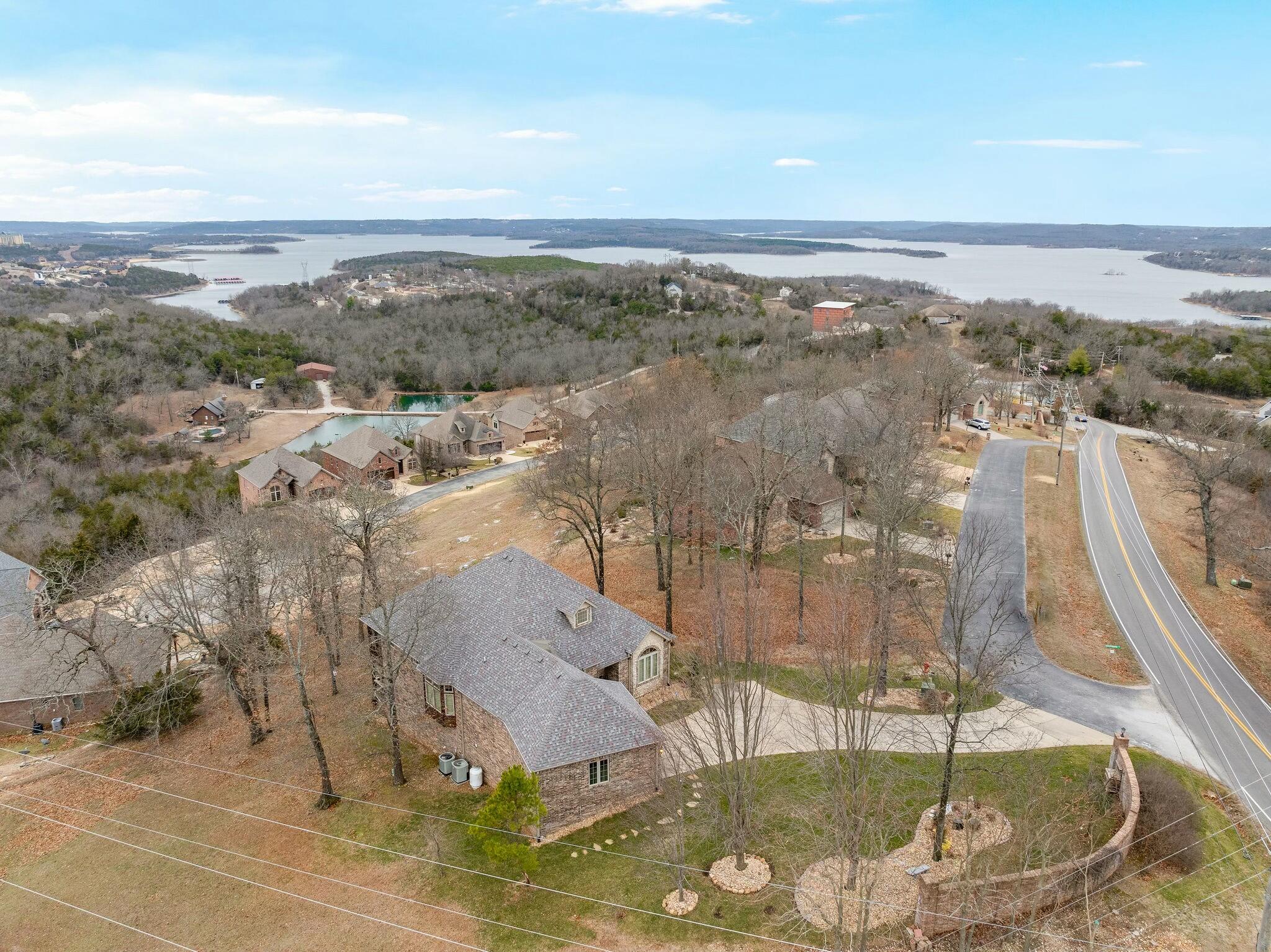 18 Southwind Circle Property Photo 2