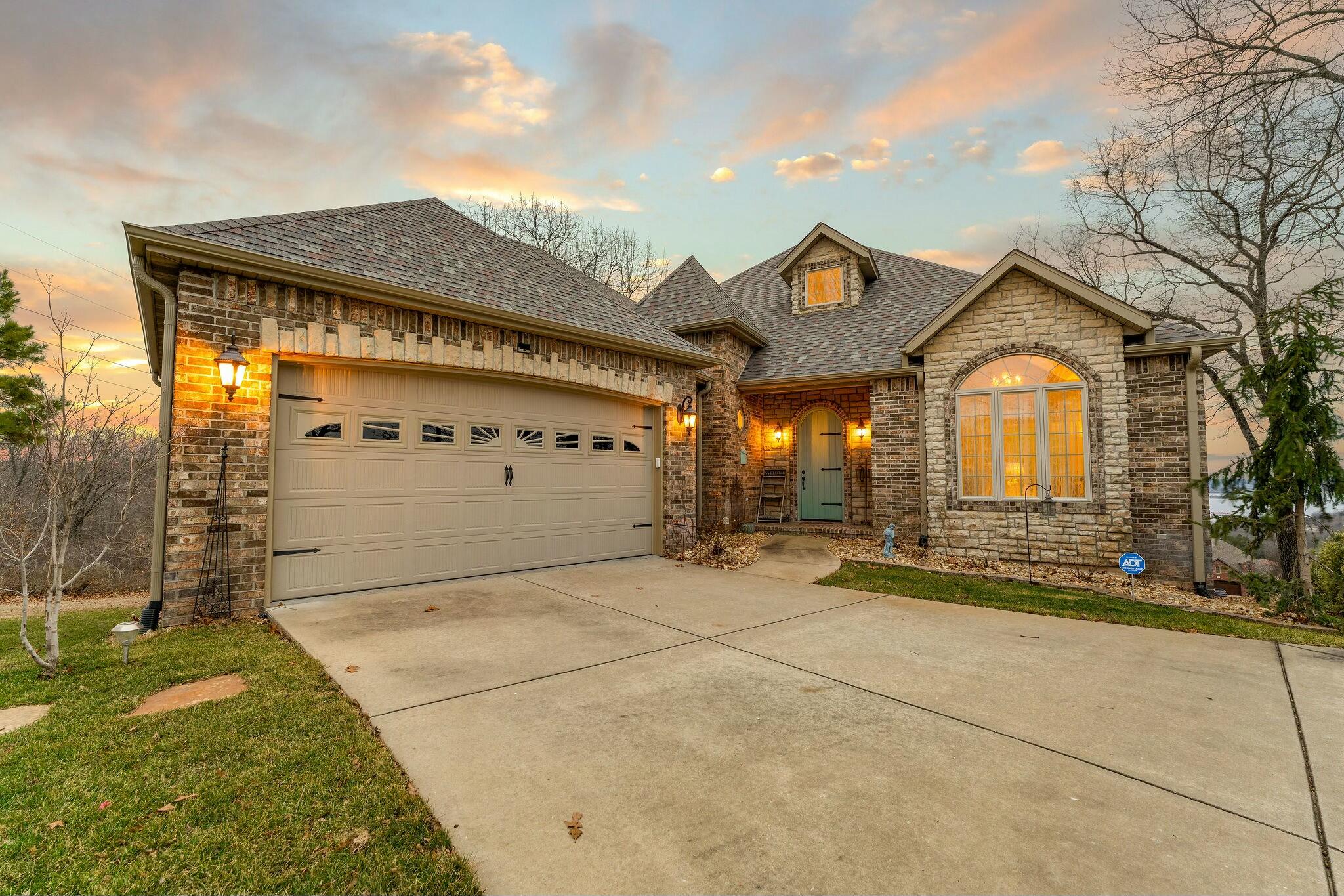 18 Southwind Circle Property Photo 3