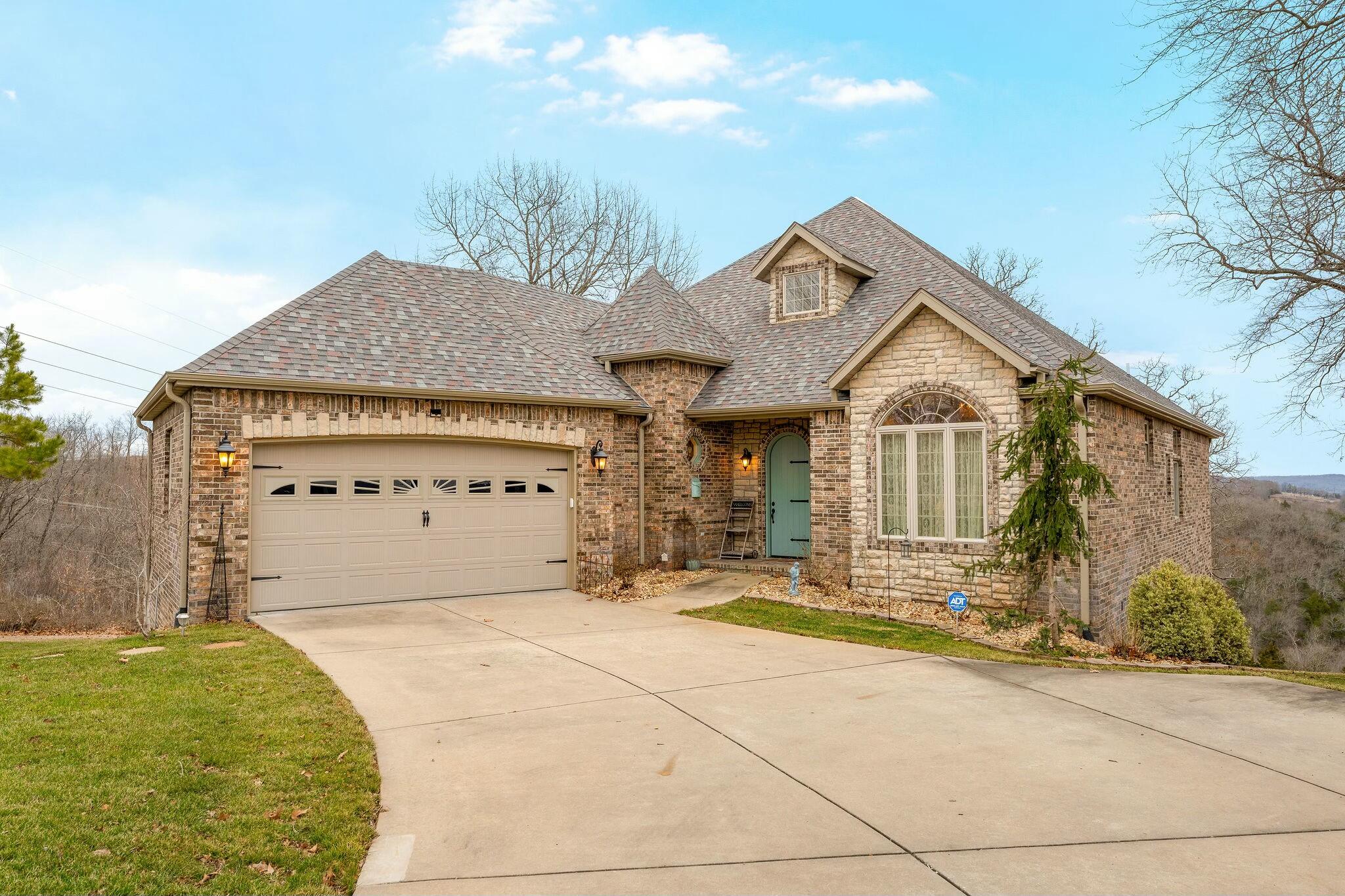 18 Southwind Circle Property Photo 5
