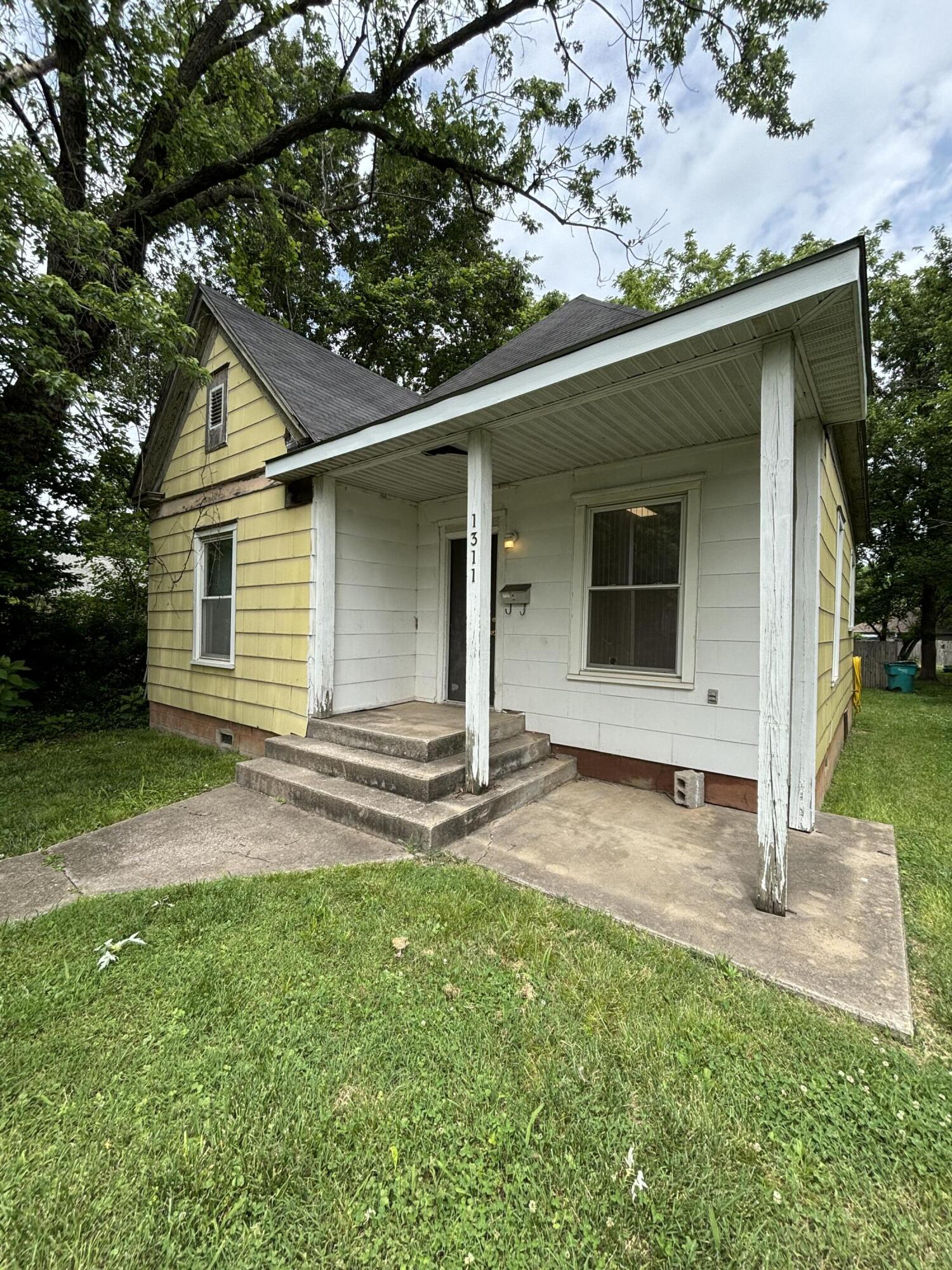 1311 West Florida Street Property Photo 1