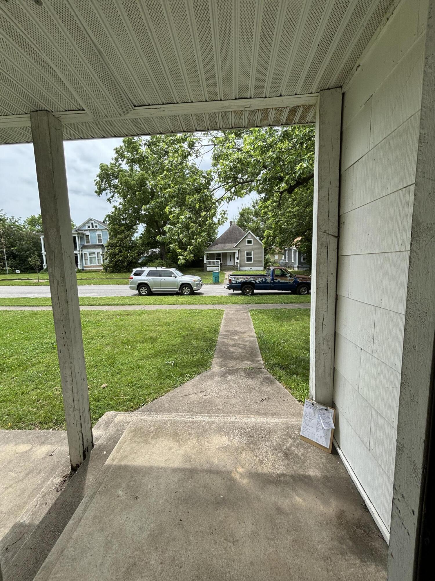 1311 West Florida Street Property Photo 3