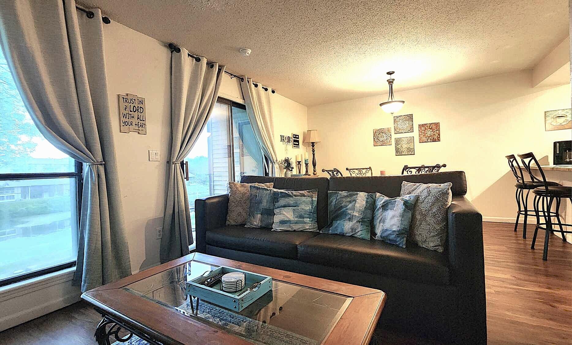 148 Lake Club Drive Property Photo 3