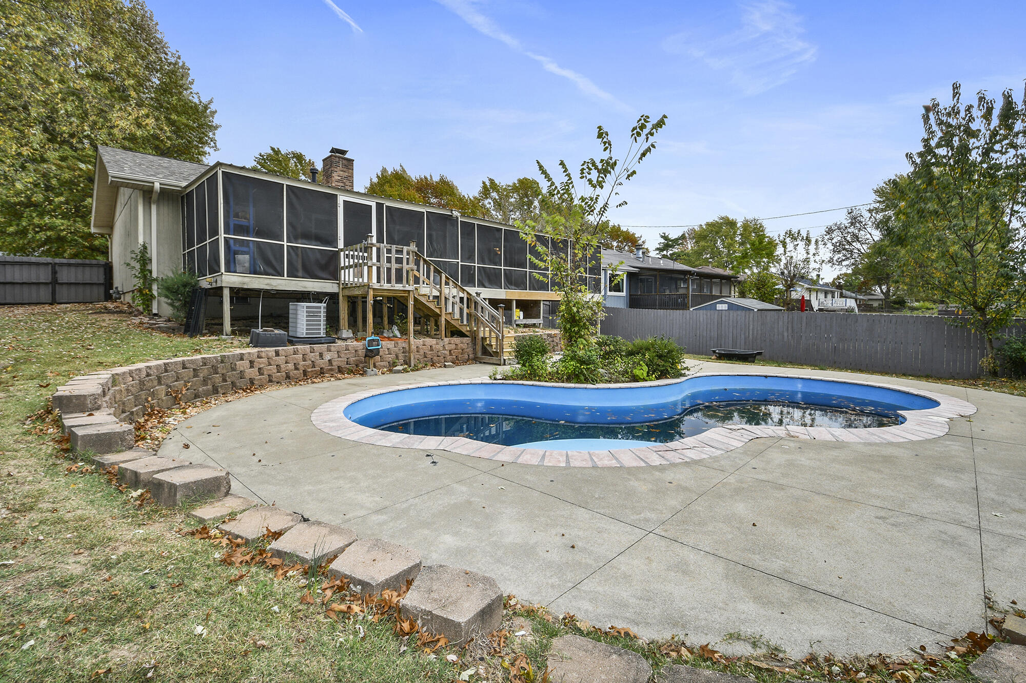 2840 East Linwood Street Property Photo 4