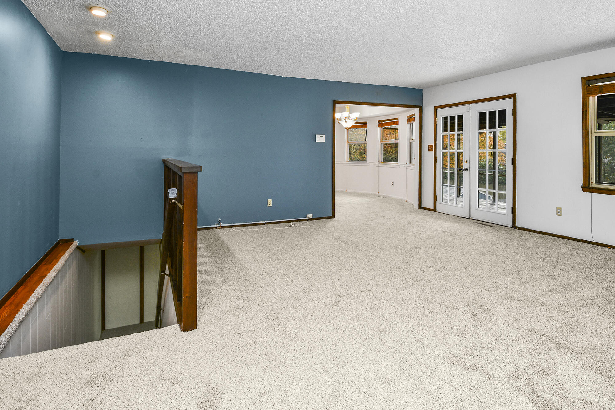 2840 East Linwood Street Property Photo 7