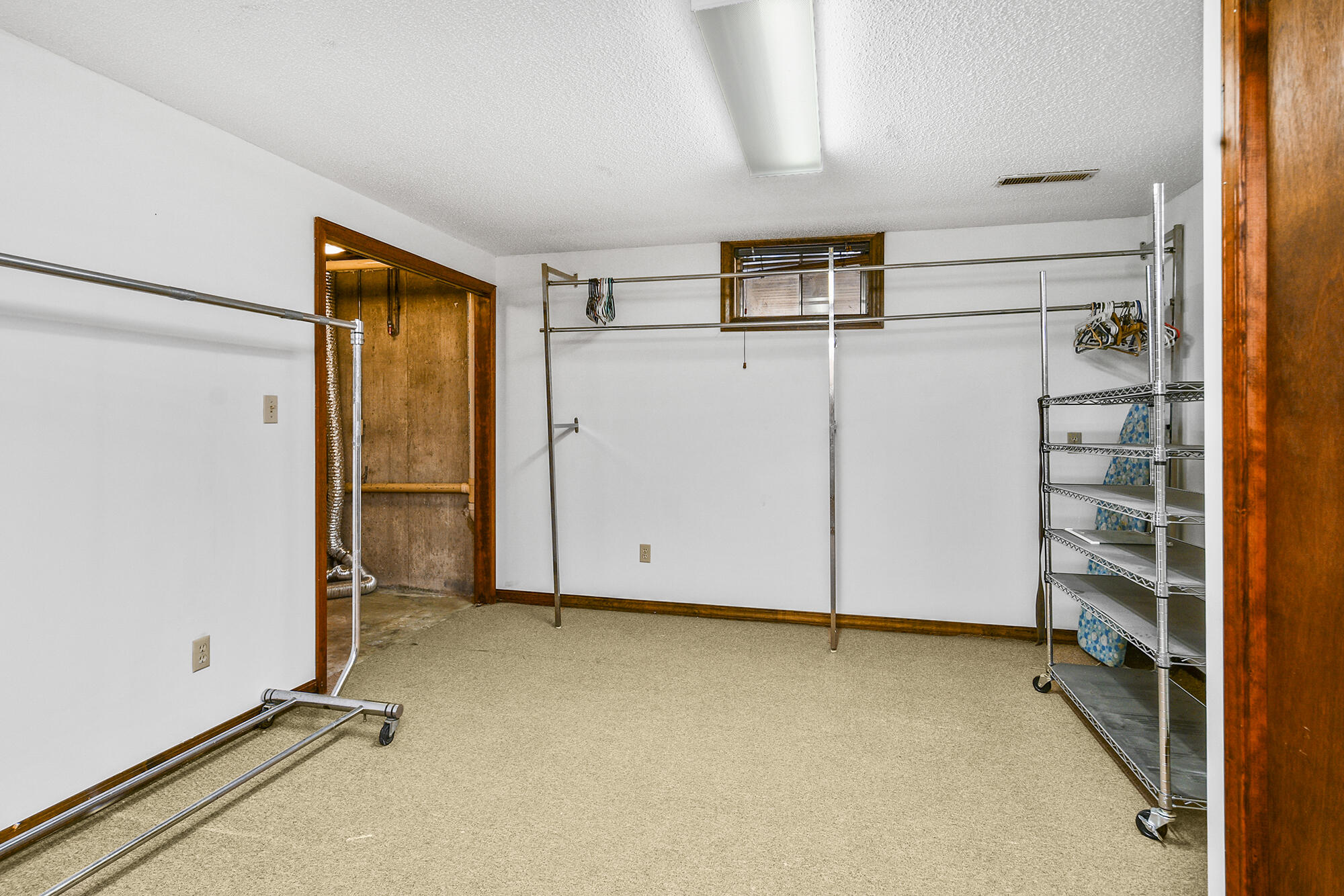 2840 East Linwood Street Property Photo 31